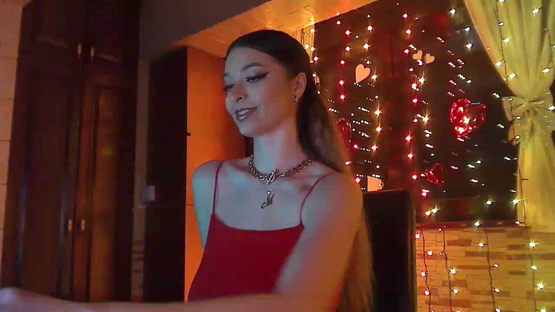 Gallery image thumbnail from No_bo_dy's myfreecams stream on, 03/04/2023, 24:01 image 14 of 20