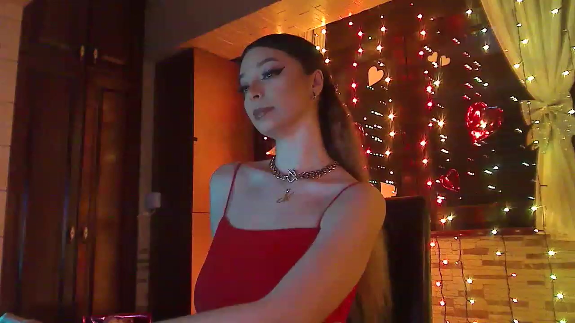 Gallery image thumbnail from No_bo_dy's myfreecams stream on, 03/04/2023, 24:01 image 16 of 20
