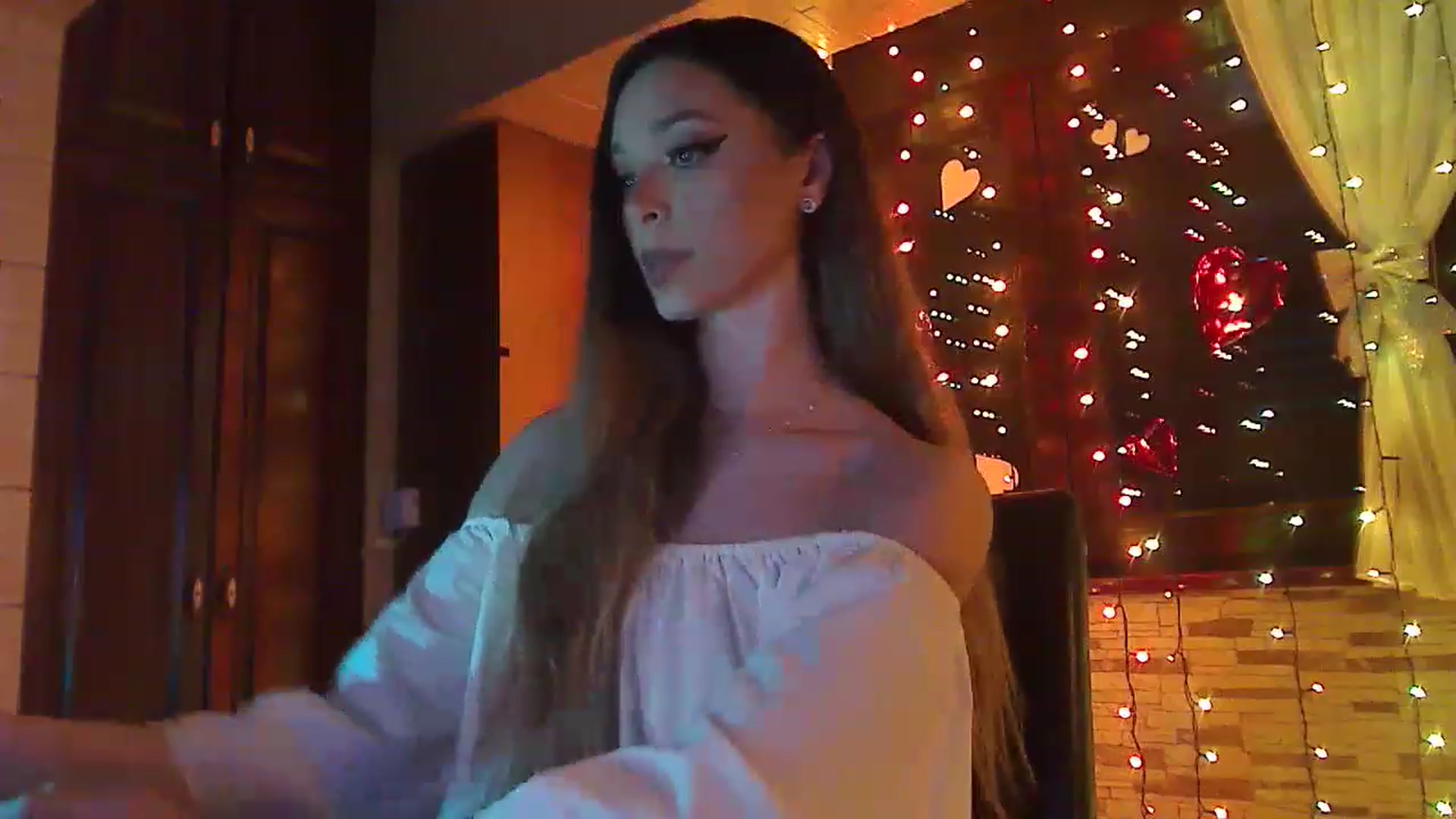Gallery image thumbnail from No_bo_dy's myfreecams stream on, 03/07/2023, 01:38 image 18 of 20