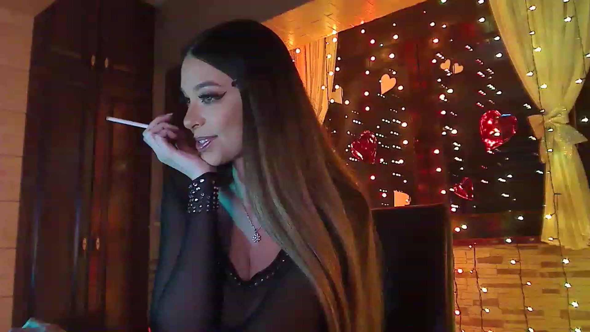 Gallery image thumbnail from No_bo_dy's myfreecams stream on, 03/08/2023, 24:01 image 2 of 20