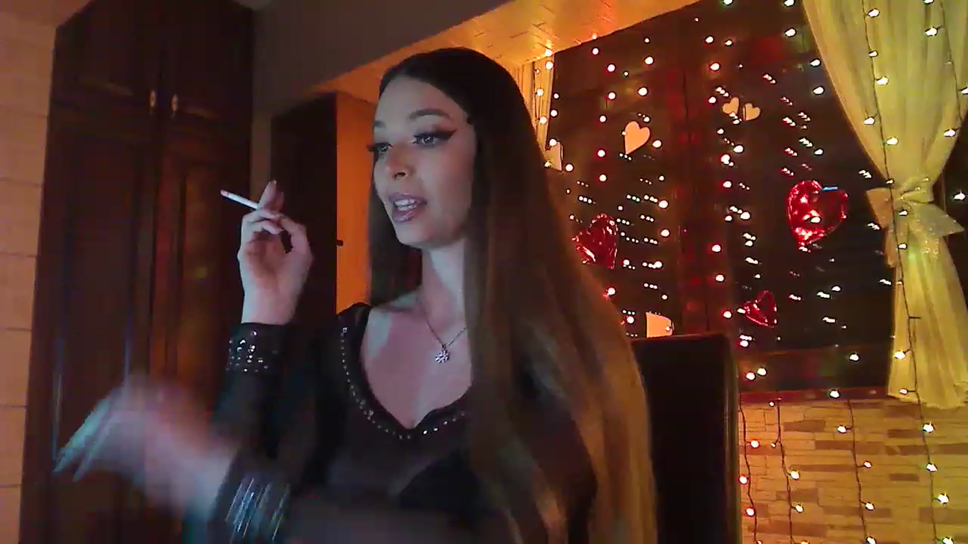 Gallery image thumbnail from No_bo_dy's myfreecams stream on, 03/08/2023, 24:01 image 7 of 20