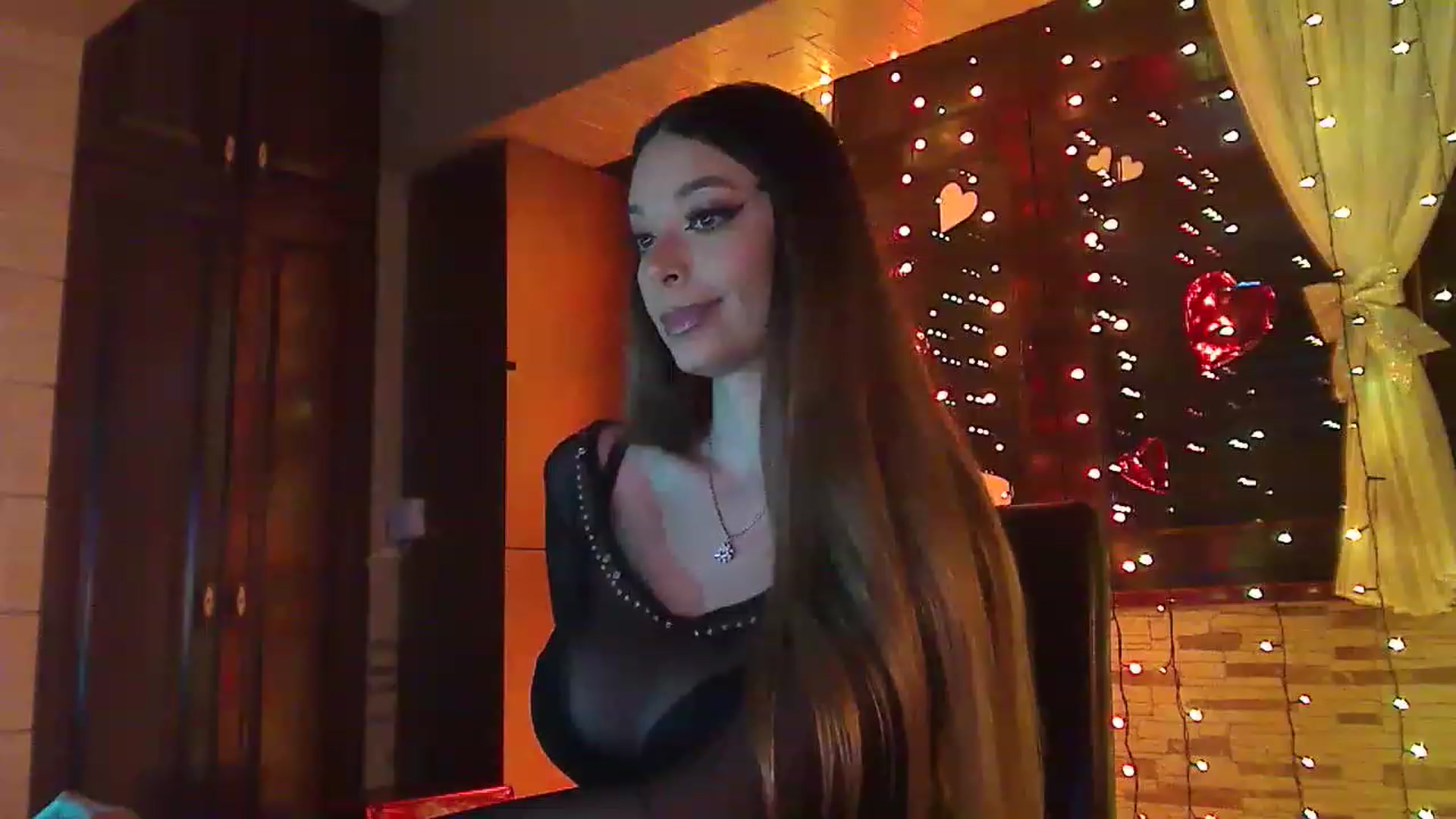 Gallery image thumbnail from No_bo_dy's myfreecams stream on, 03/08/2023, 24:01 image 8 of 20