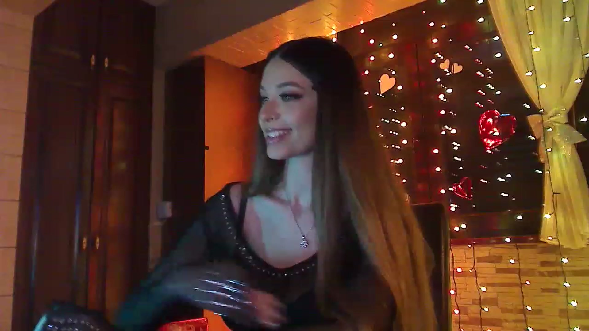 Gallery image thumbnail from No_bo_dy's myfreecams stream on, 03/08/2023, 24:01 image 12 of 20
