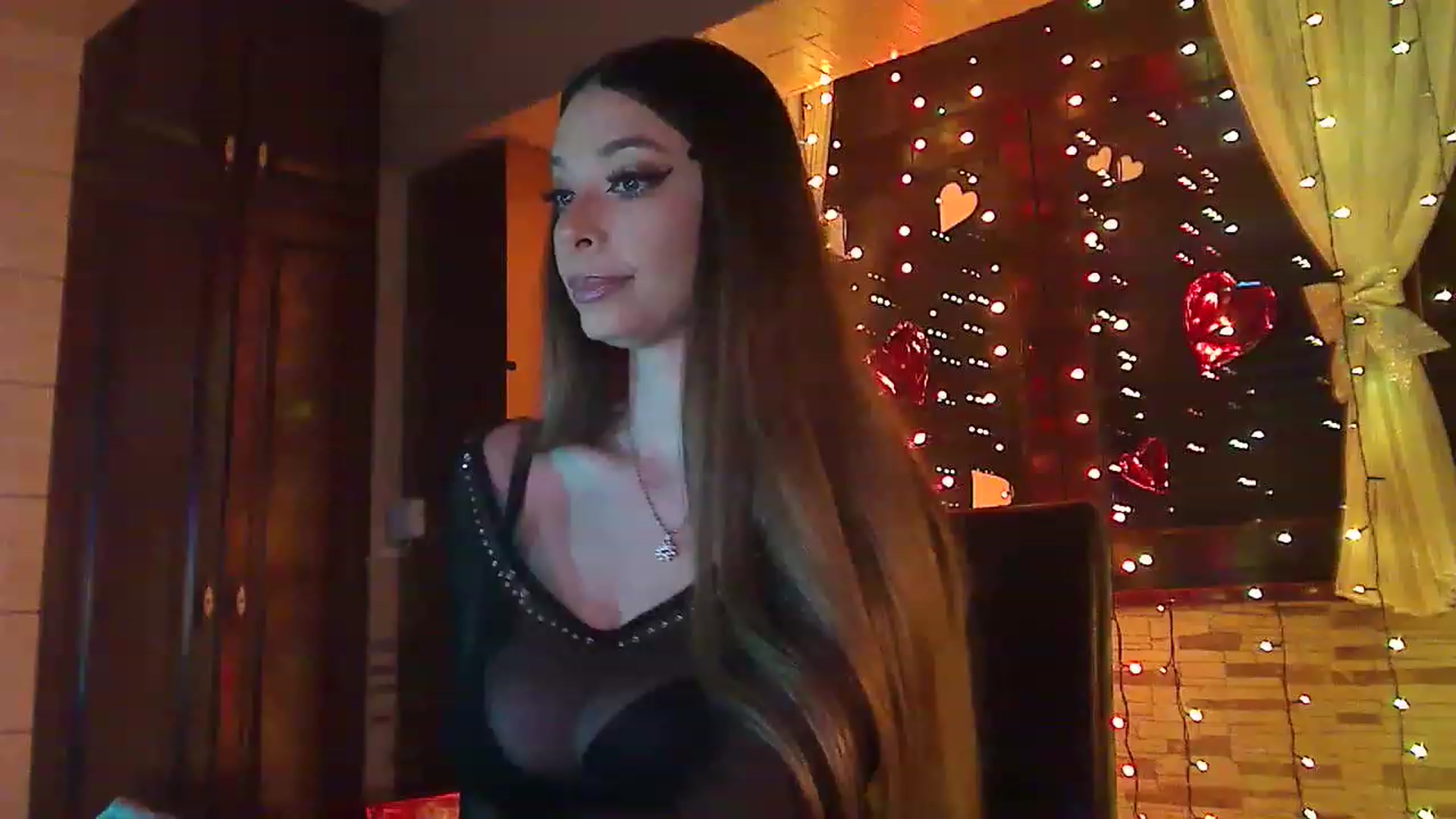 Gallery image thumbnail from No_bo_dy's myfreecams stream on, 03/08/2023, 01:38 image 7 of 20