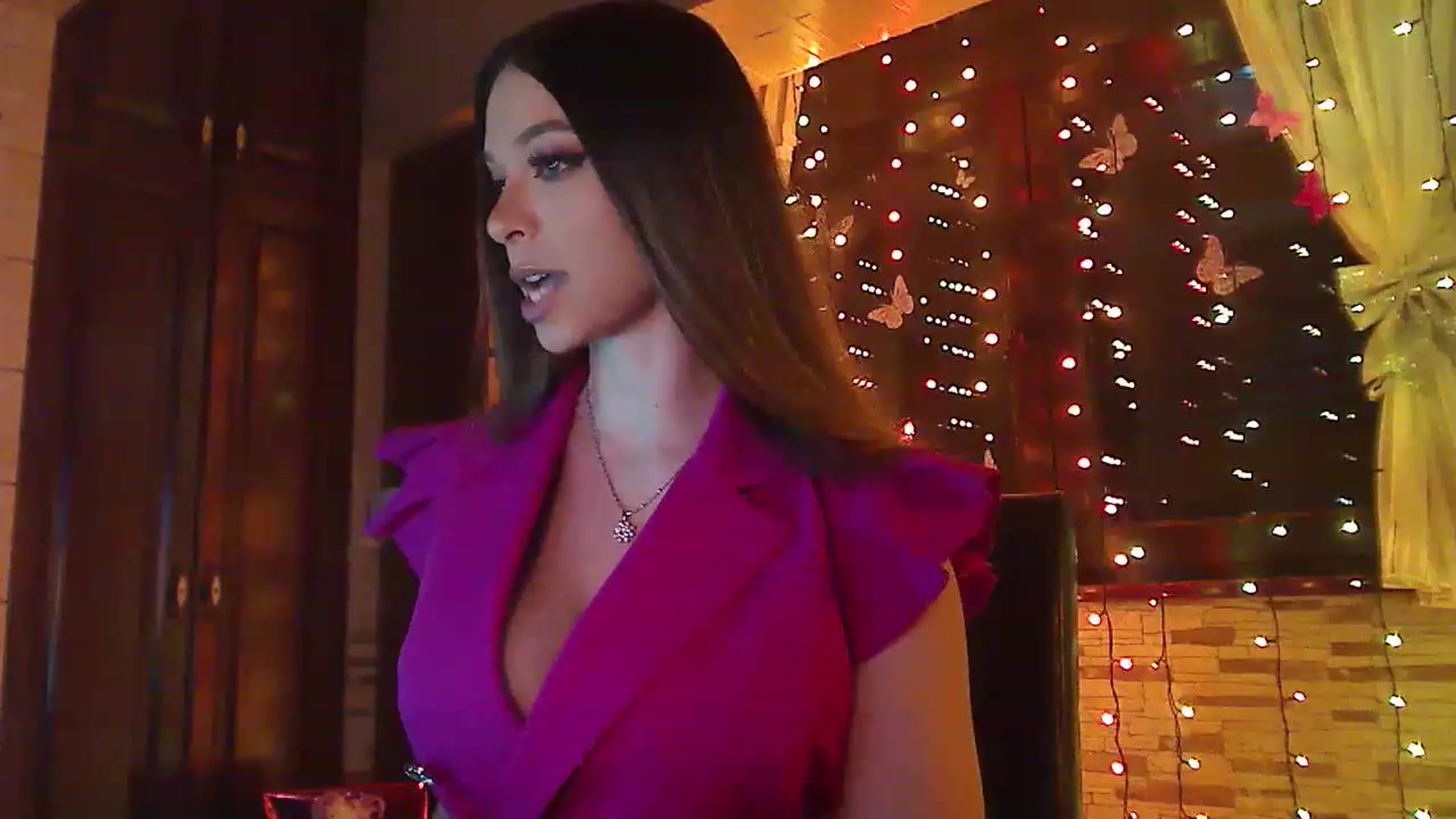 Gallery image thumbnail from No_bo_dy's myfreecams stream on, 03/09/2023, 01:37 image 15 of 20