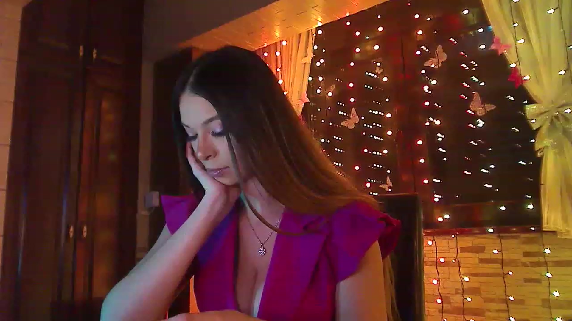 Gallery image thumbnail from No_bo_dy's myfreecams stream on, 03/09/2023, 01:37 image 12 of 20