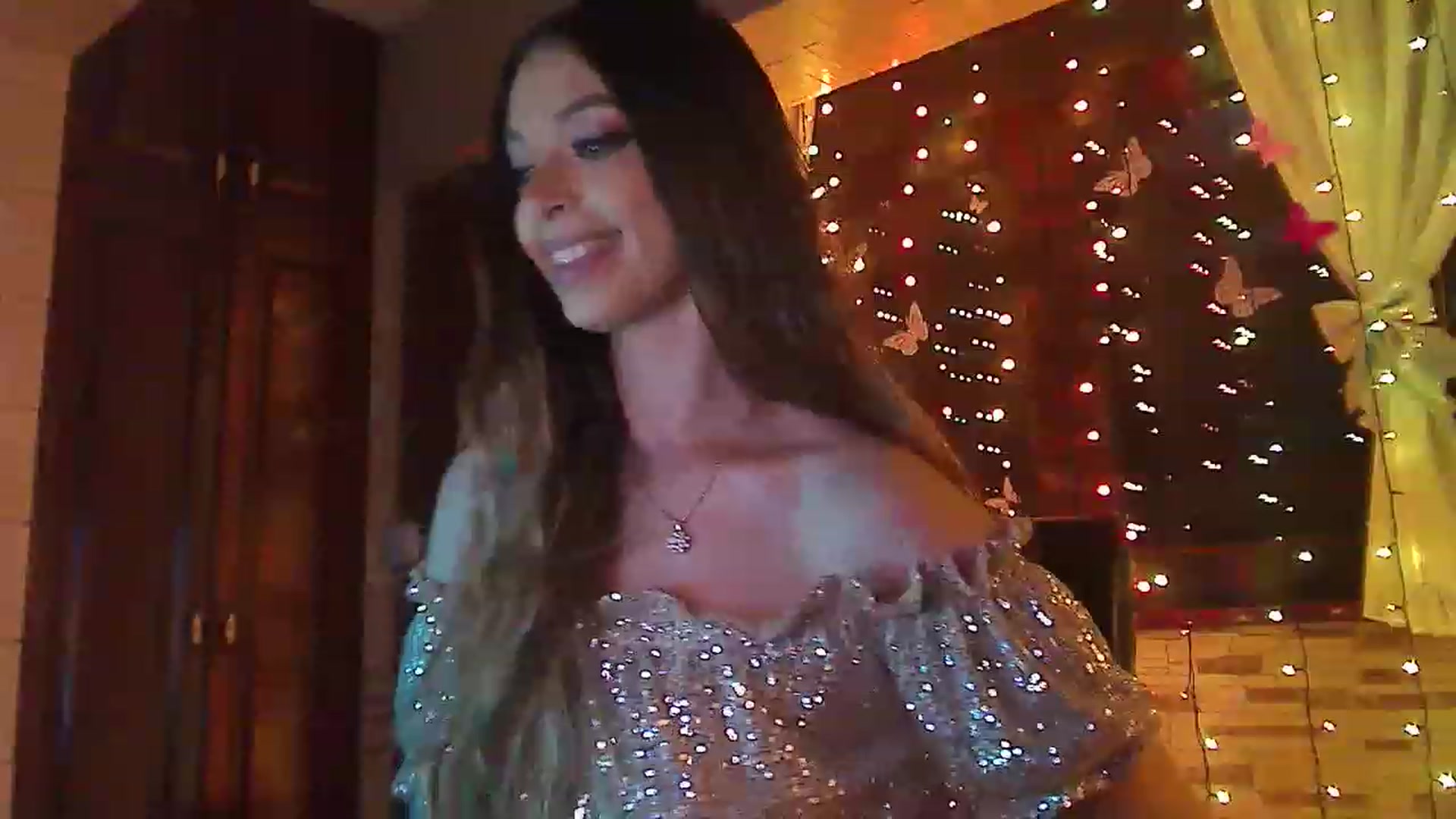 Gallery image thumbnail from No_bo_dy's myfreecams stream on, 03/11/2023, 02:18 image 3 of 20