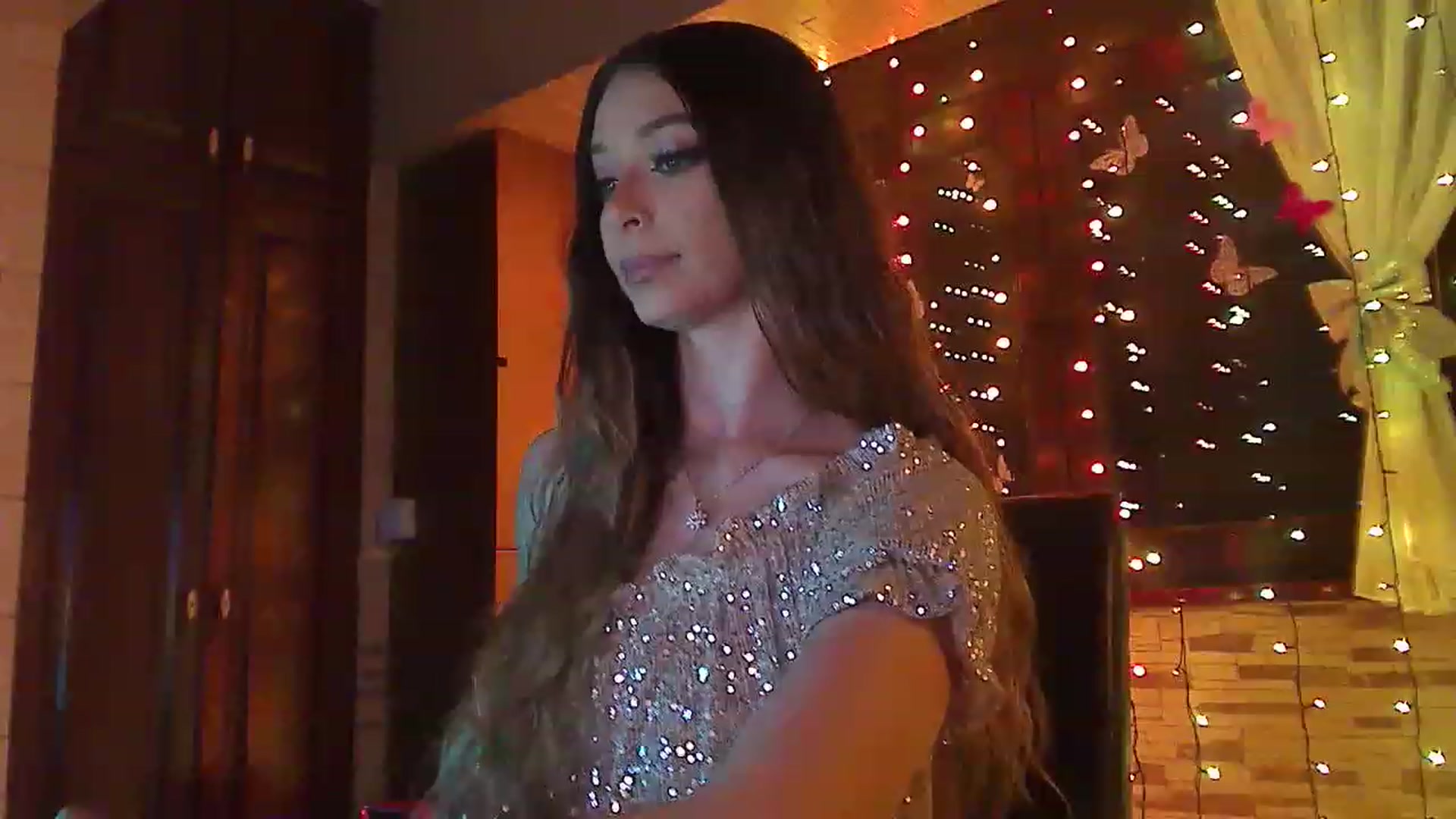 Gallery image thumbnail from No_bo_dy's myfreecams stream on, 03/11/2023, 02:18 image 11 of 20