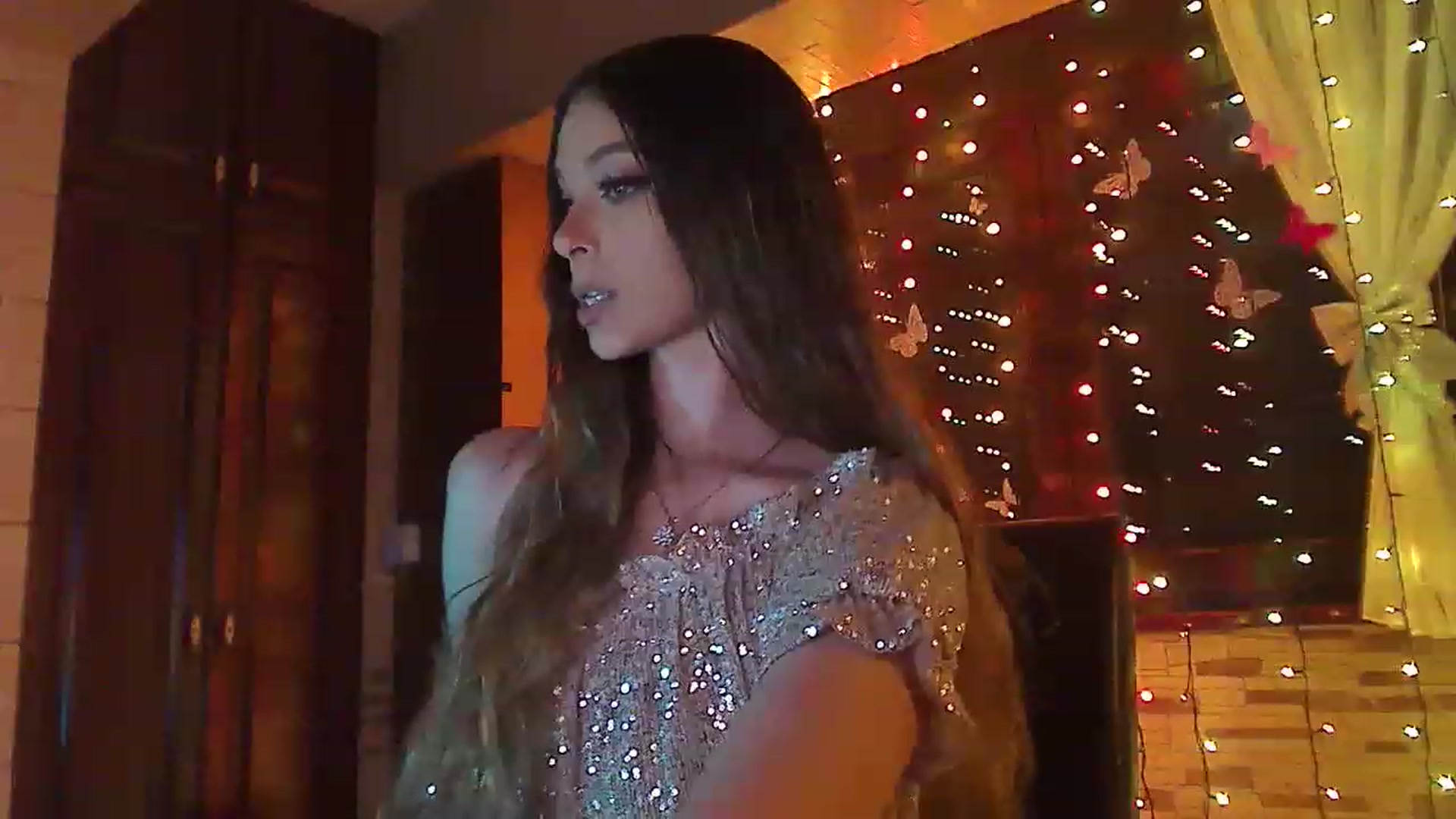 Gallery image thumbnail from No_bo_dy's myfreecams stream on, 03/11/2023, 02:18 image 9 of 20