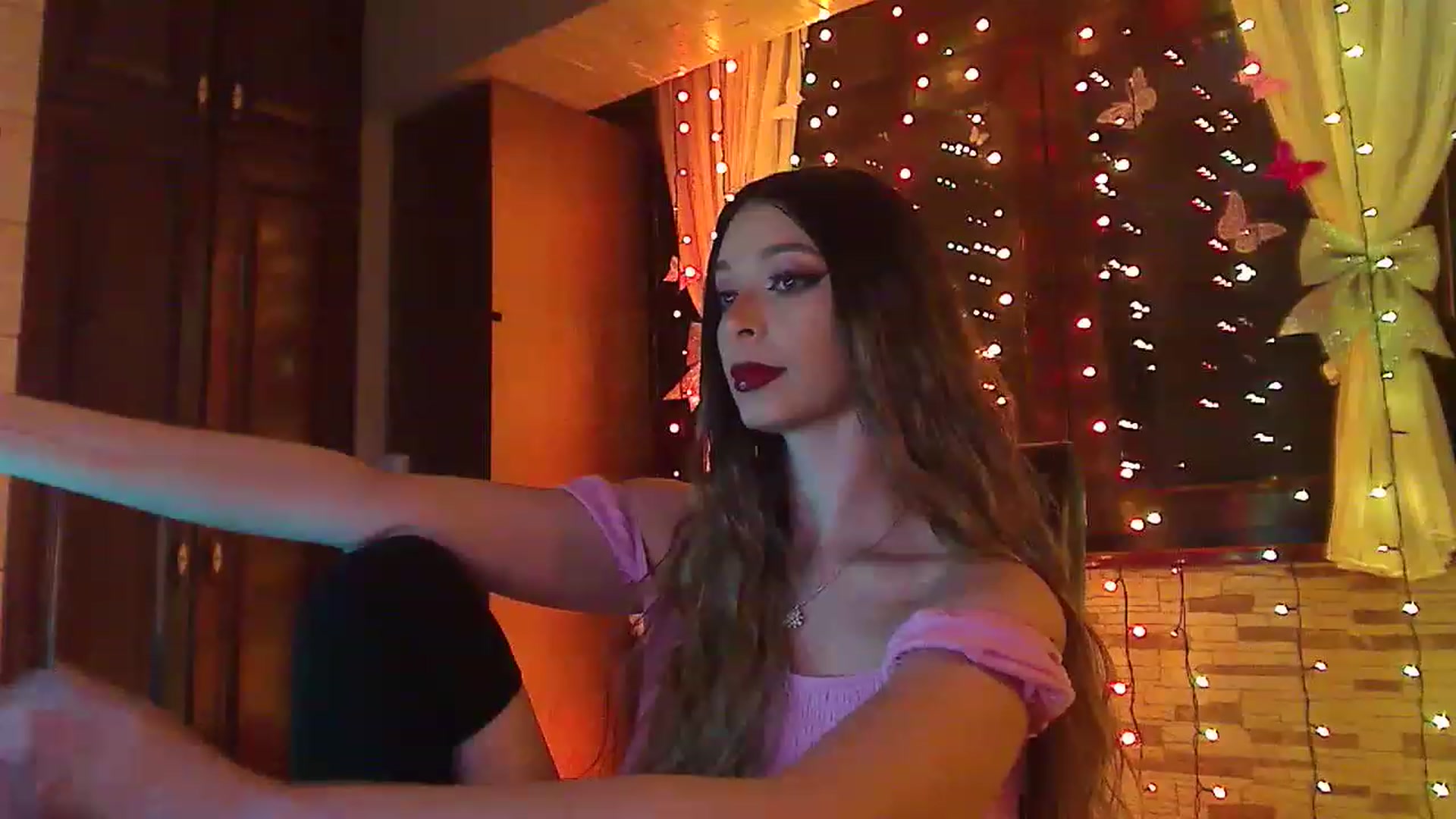 Gallery image thumbnail from No_bo_dy's myfreecams stream on, 03/12/2023, 02:30 image 20 of 20