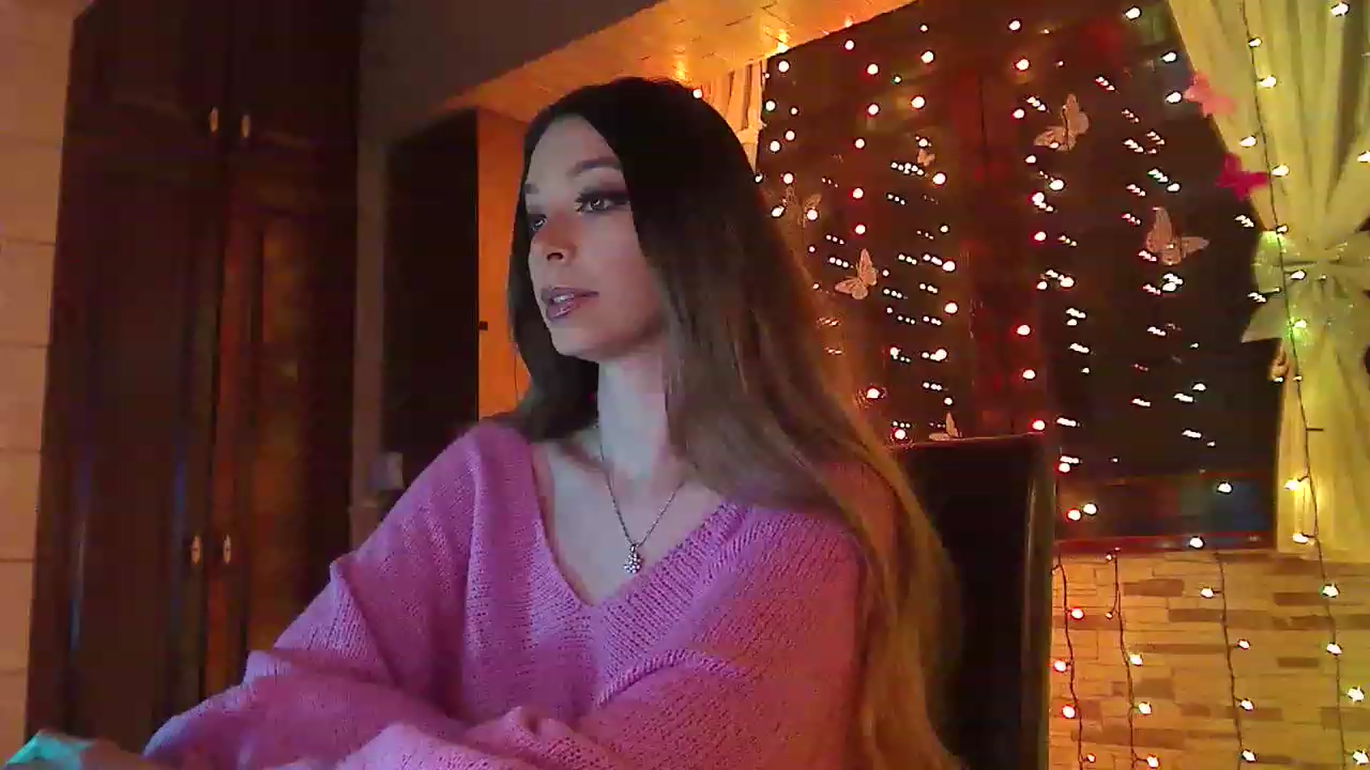 Gallery image thumbnail from No_bo_dy's myfreecams stream on, 03/13/2023, 02:04 image 4 of 20