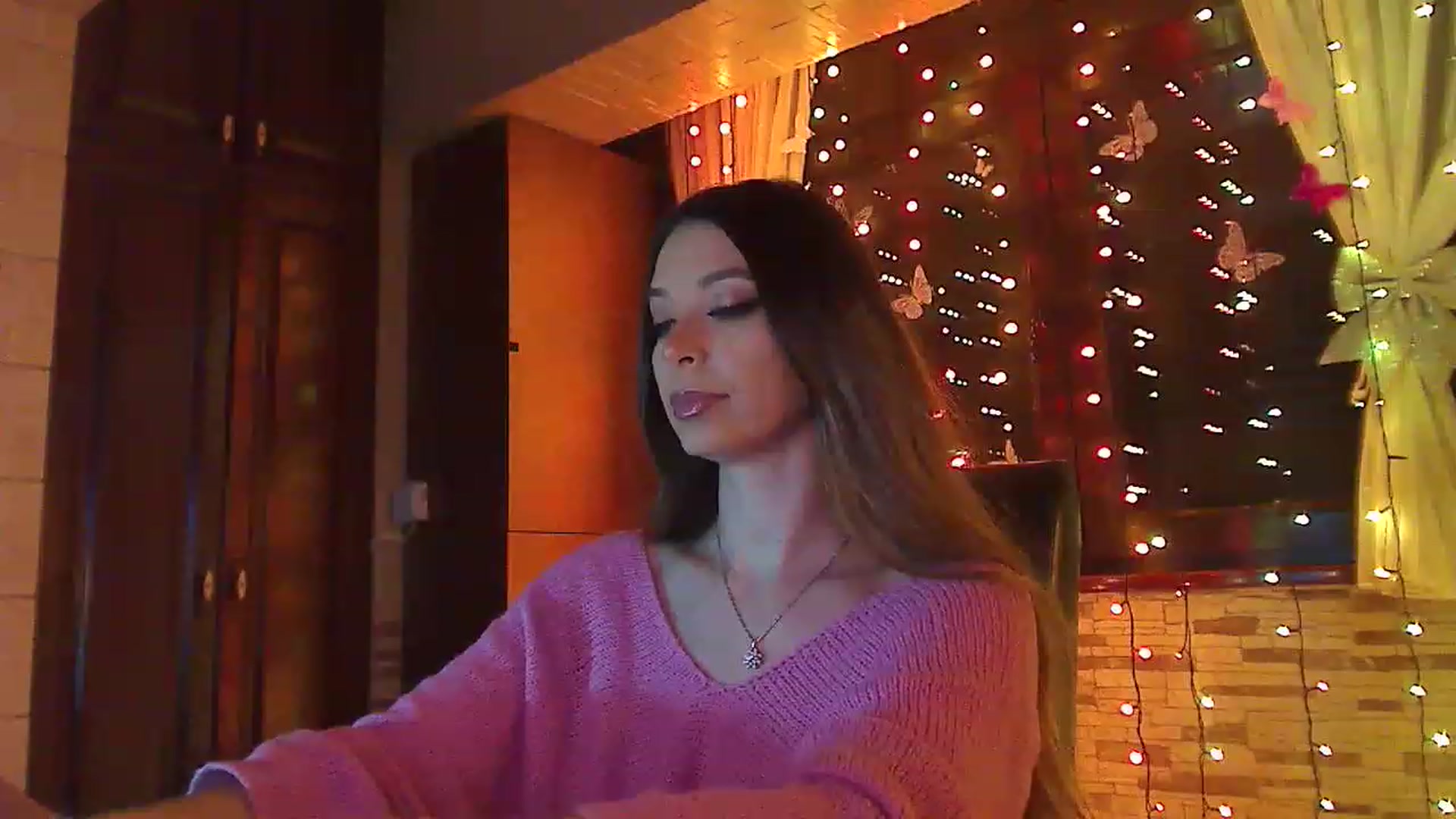 Gallery image thumbnail from No_bo_dy's myfreecams stream on, 03/13/2023, 02:04 image 6 of 20