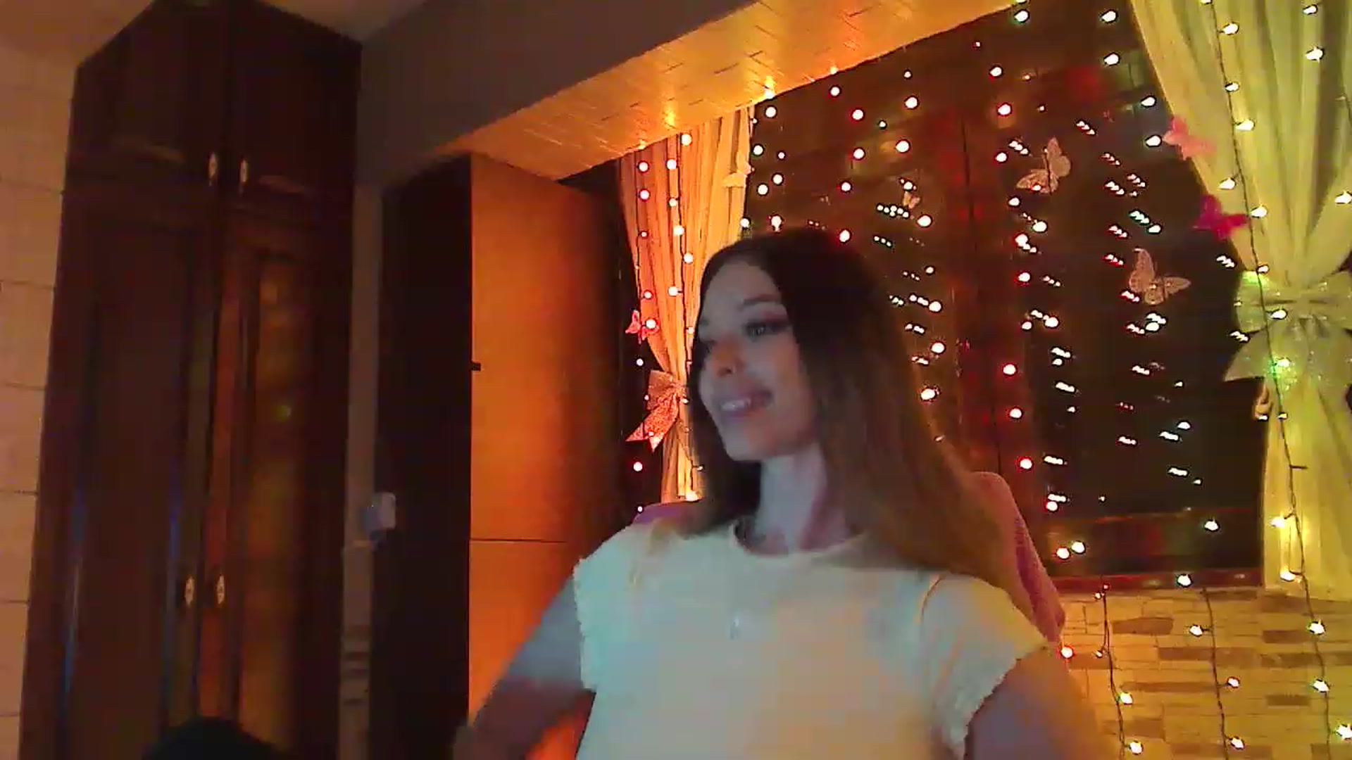 Gallery image thumbnail from No_bo_dy's myfreecams stream on, 03/13/2023, 03:06 image 11 of 20