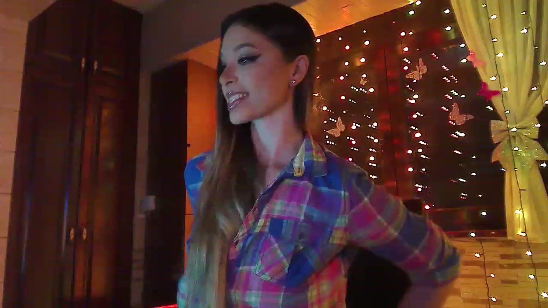 Gallery image thumbnail from No_bo_dy's myfreecams stream on, 03/17/2023, 23:16 image 15 of 20