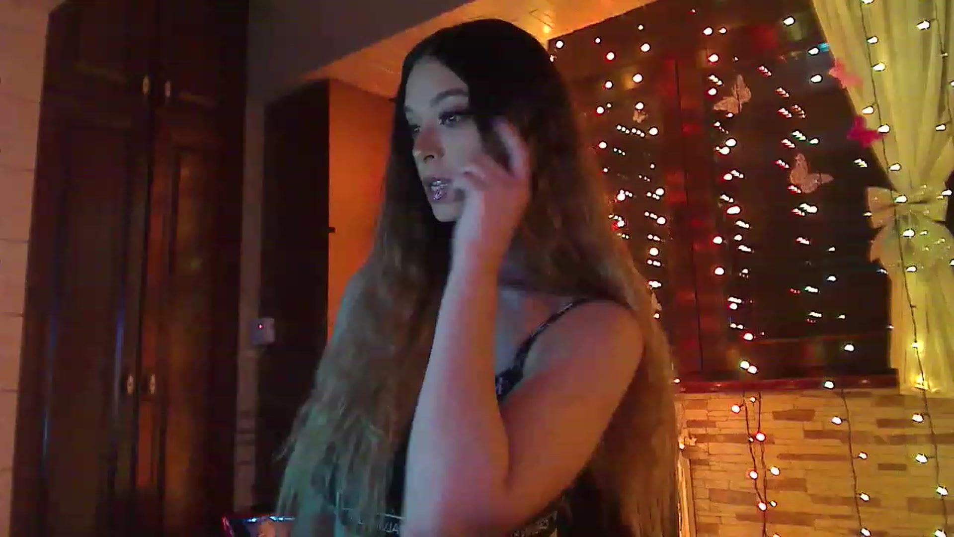 Gallery image thumbnail from No_bo_dy's myfreecams stream on, 03/19/2023, 24:06 image 1 of 20