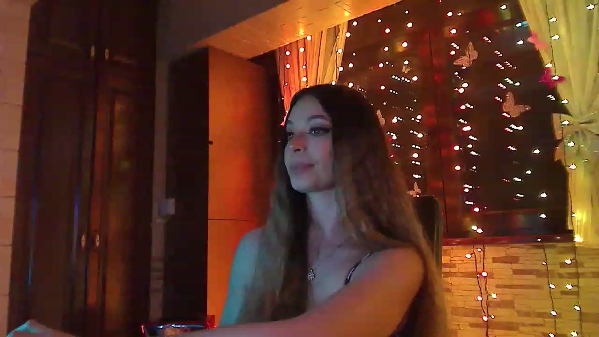 Gallery image thumbnail from No_bo_dy's myfreecams stream on, 03/19/2023, 02:53 image 20 of 20