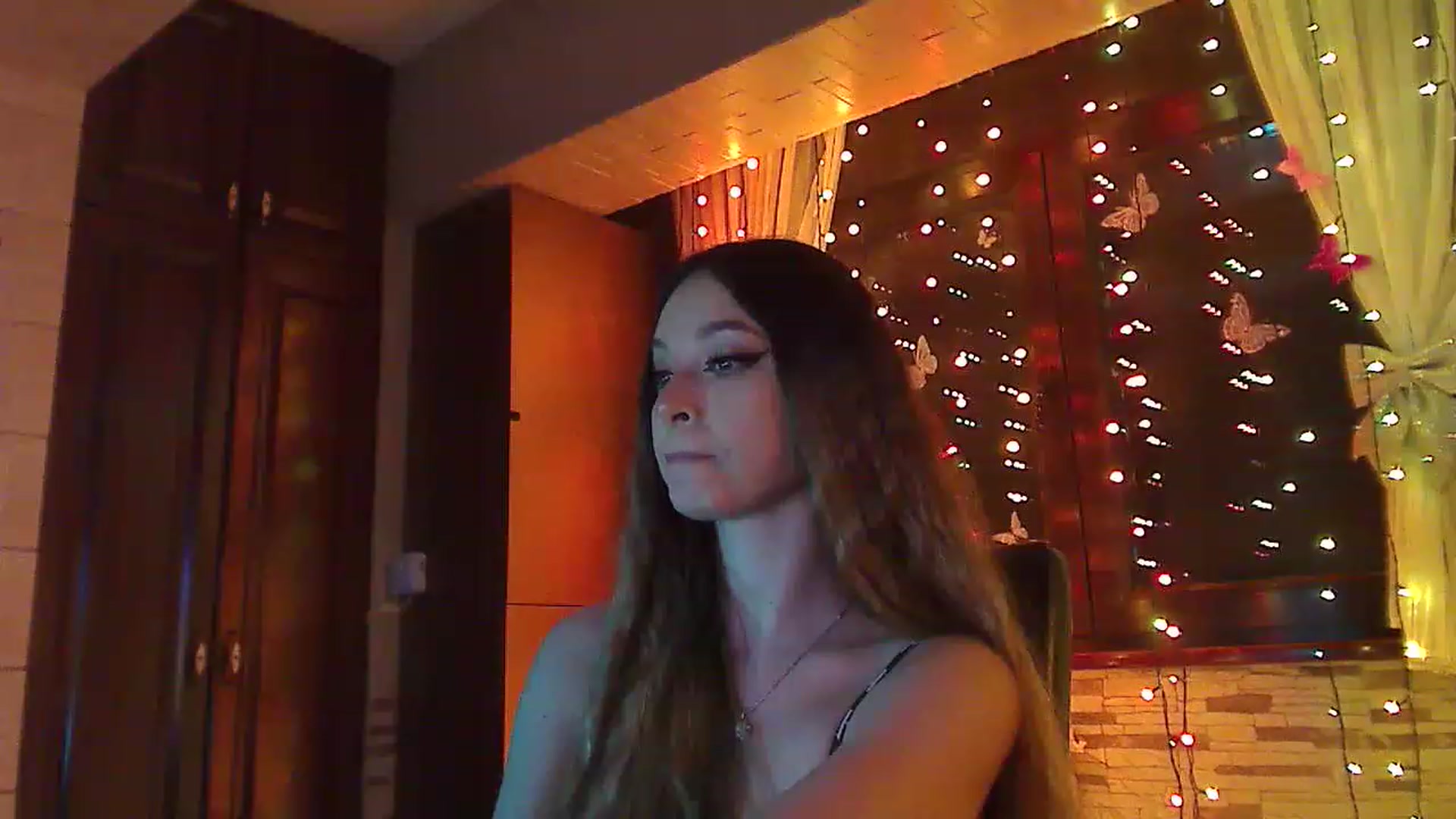 Gallery image thumbnail from No_bo_dy's myfreecams stream on, 03/19/2023, 02:53 image 13 of 20