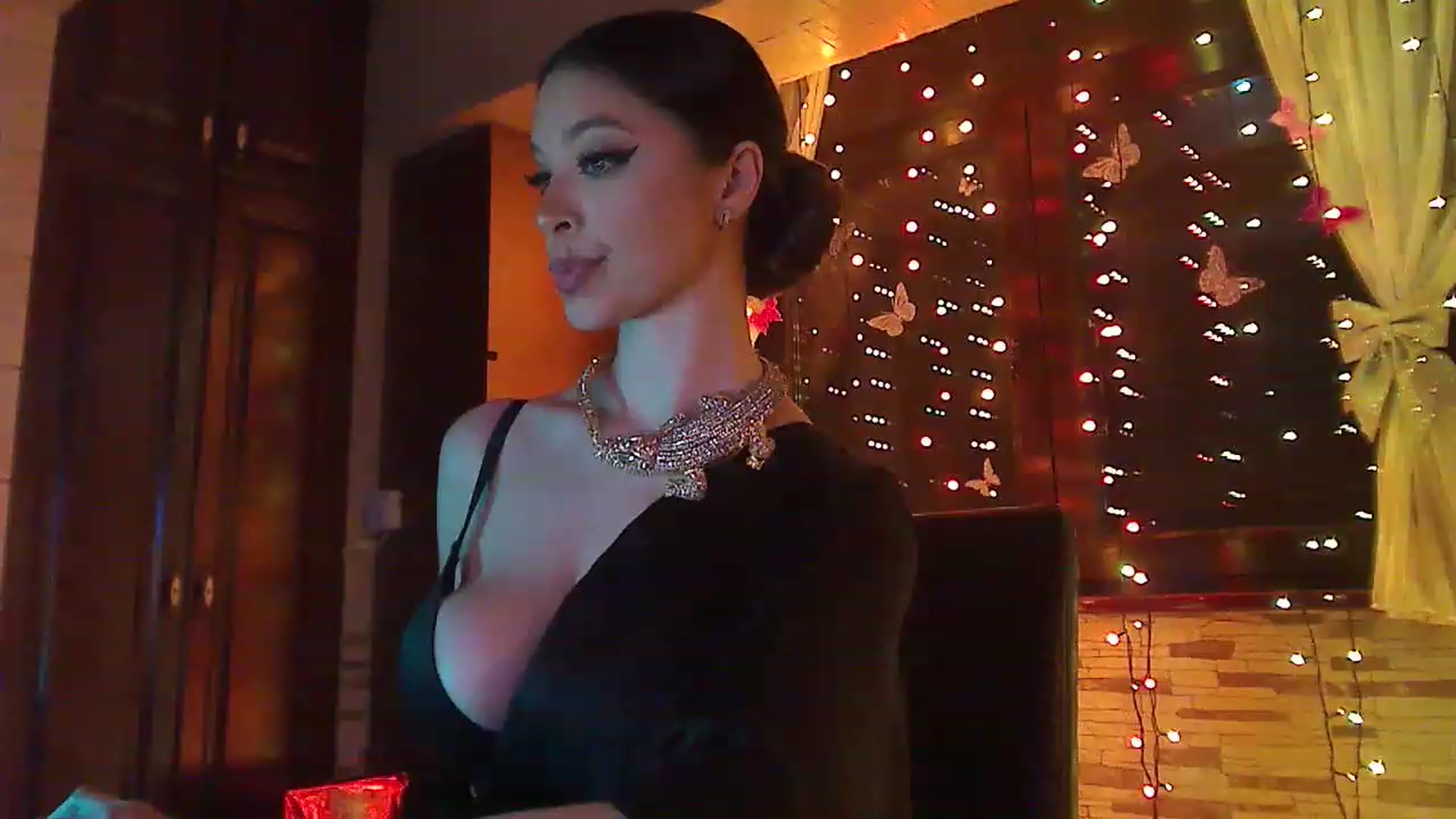 Gallery image thumbnail from No_bo_dy's myfreecams stream on, 03/21/2023, 01:11 image 11 of 20
