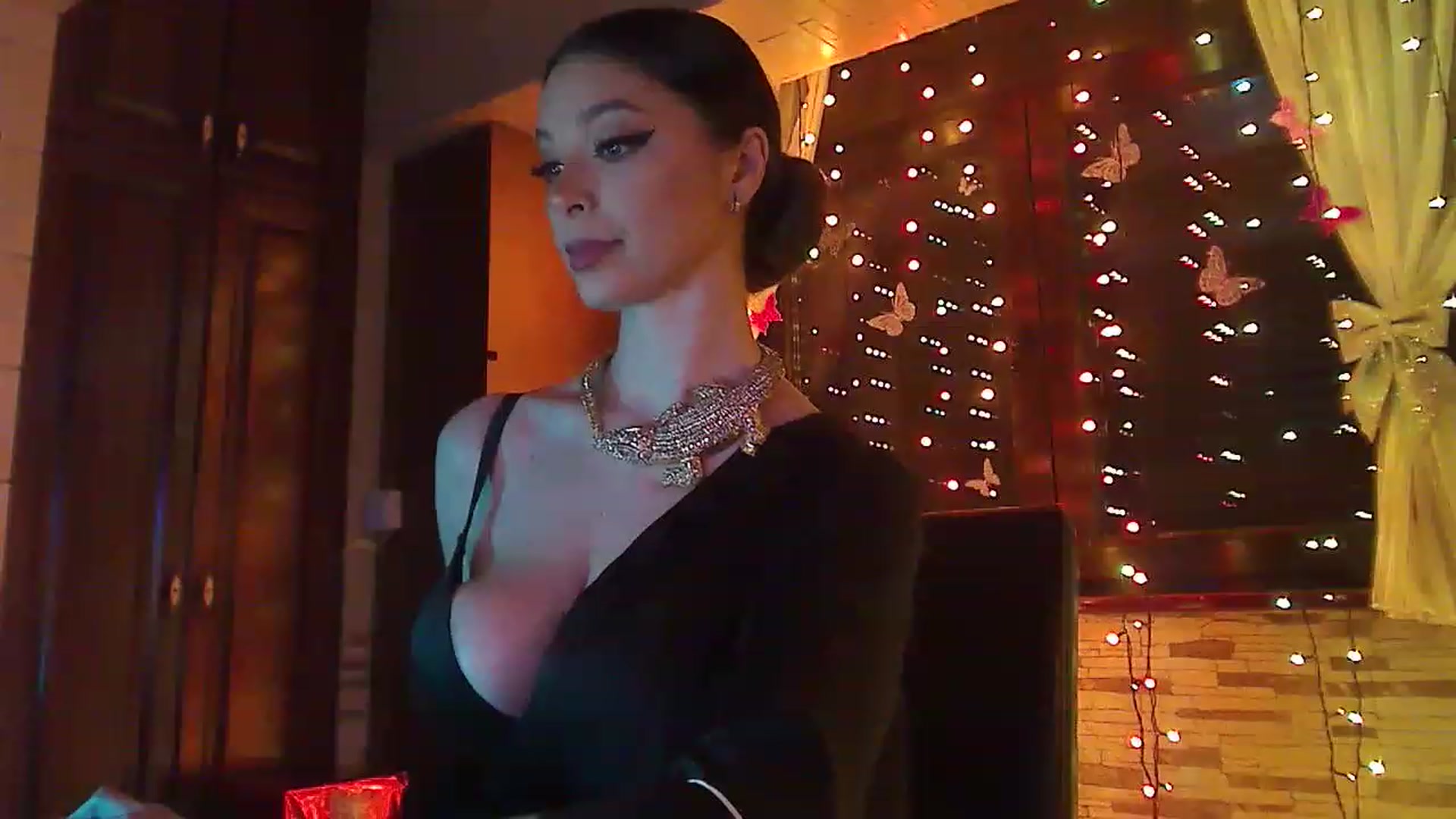 Gallery image thumbnail from No_bo_dy's myfreecams stream on, 03/21/2023, 01:11 image 12 of 20