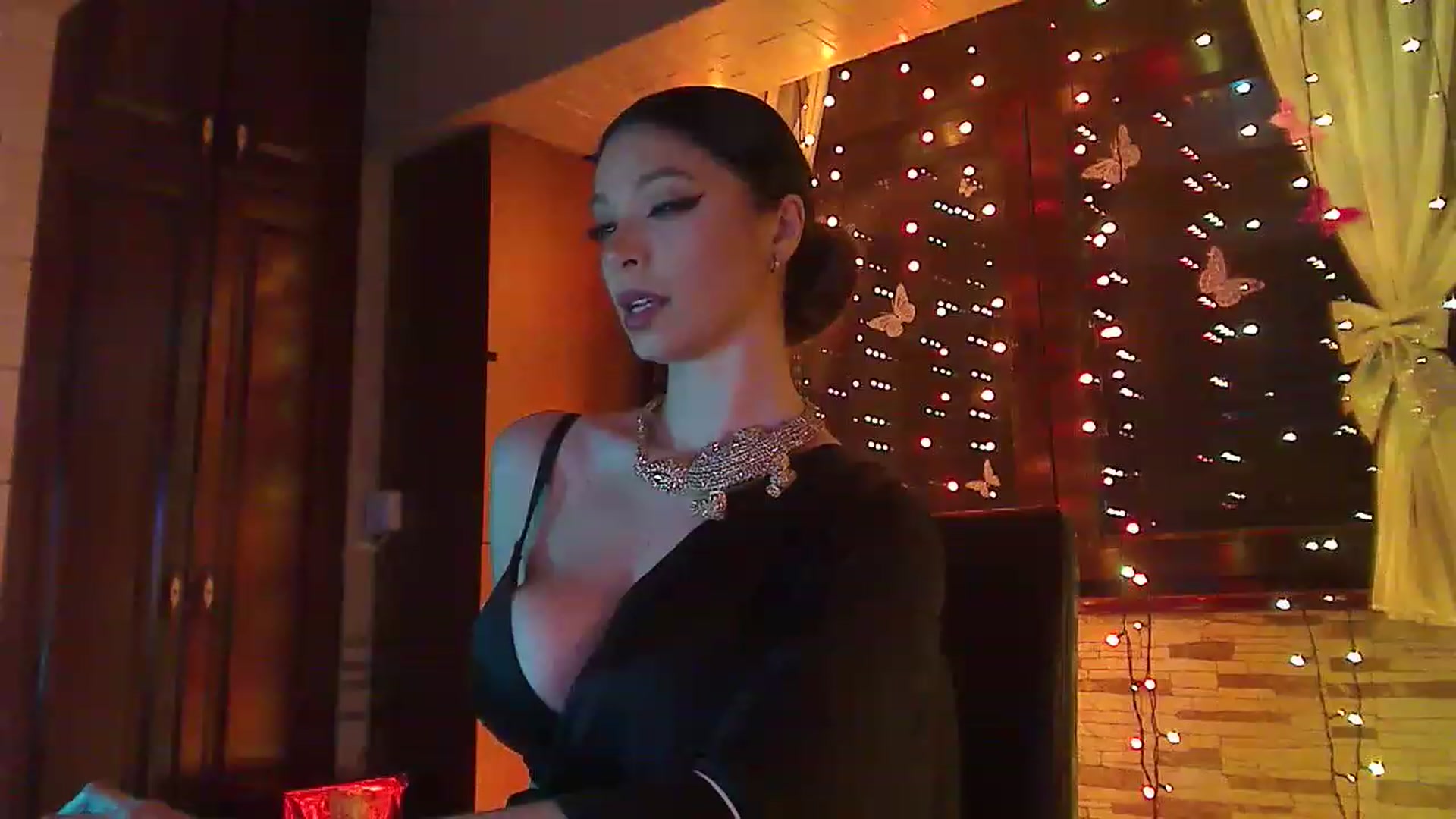 Gallery image thumbnail from No_bo_dy's myfreecams stream on, 03/21/2023, 01:11 image 4 of 20