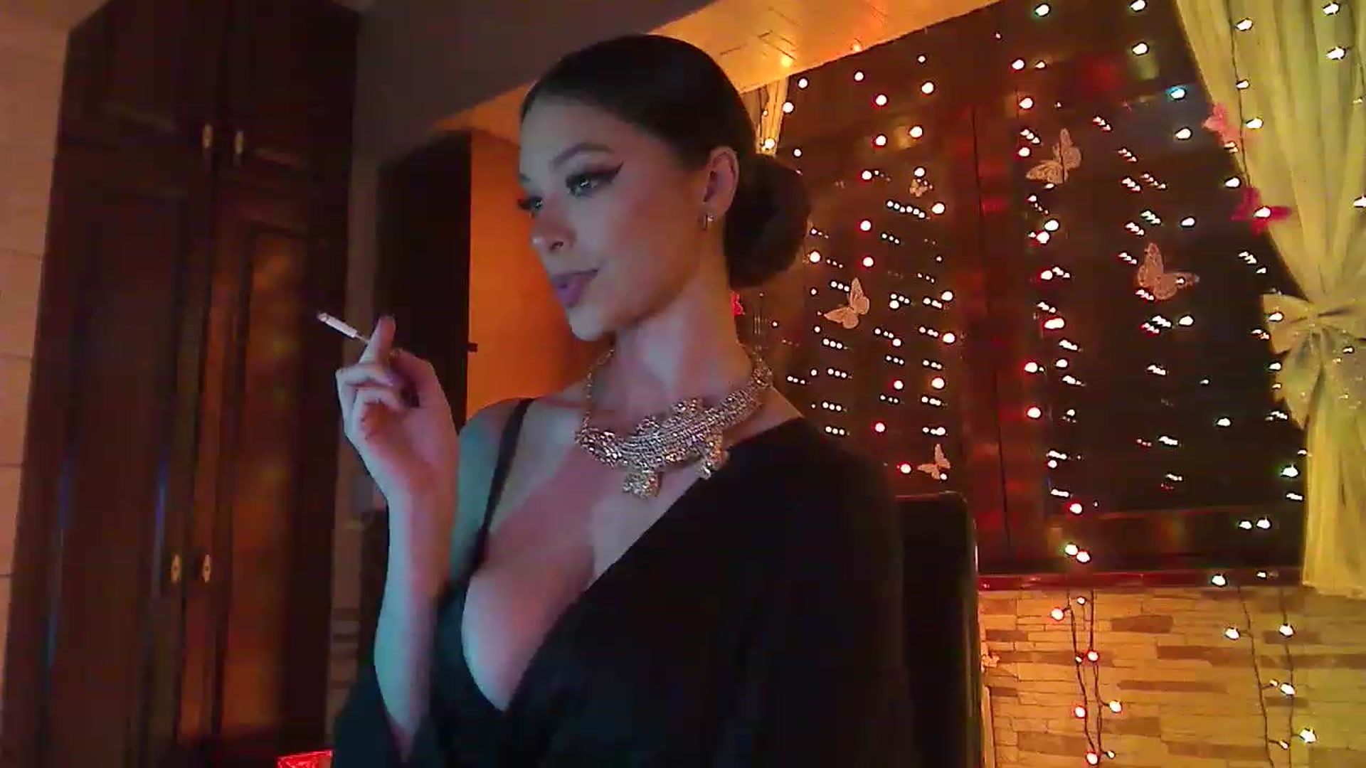Gallery image thumbnail from No_bo_dy's myfreecams stream on, 03/21/2023, 01:22 image 13 of 20