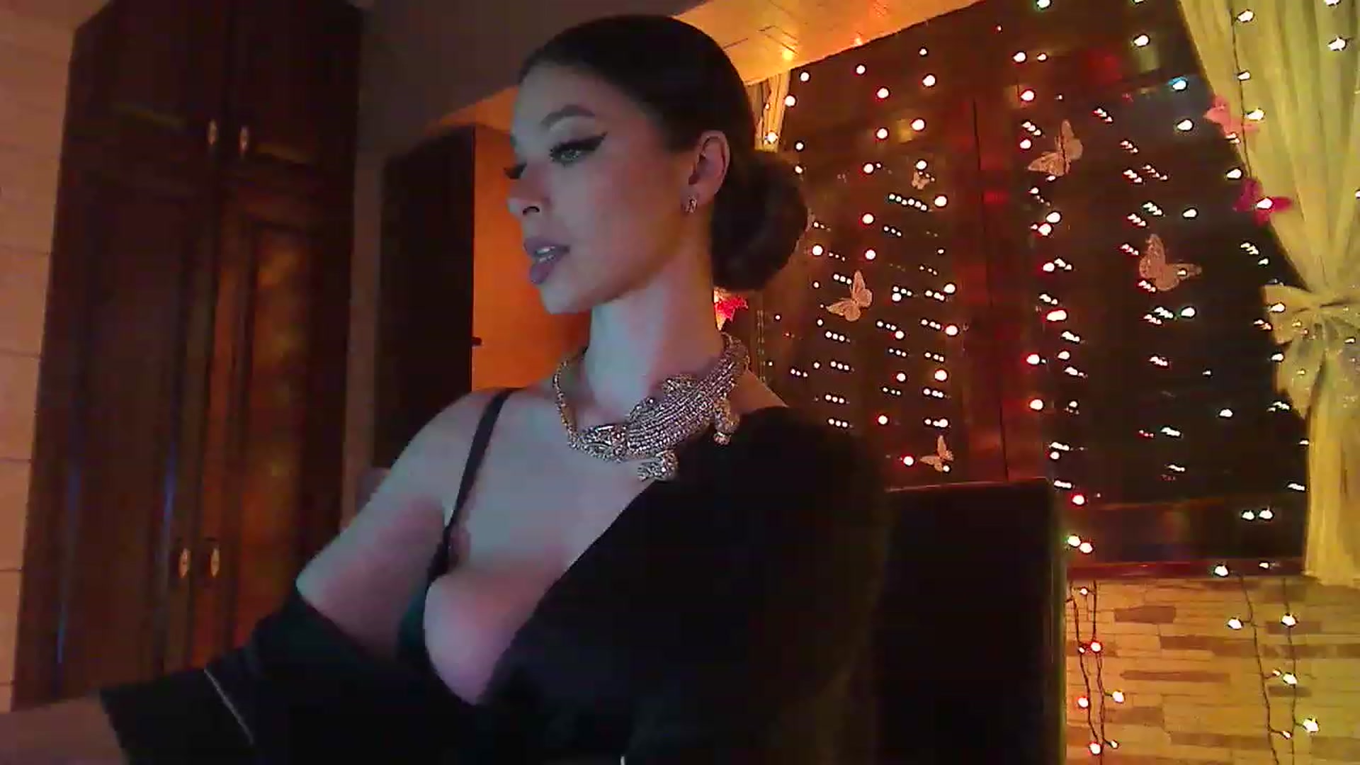 Gallery image thumbnail from No_bo_dy's myfreecams stream on, 03/21/2023, 03:12 image 4 of 20