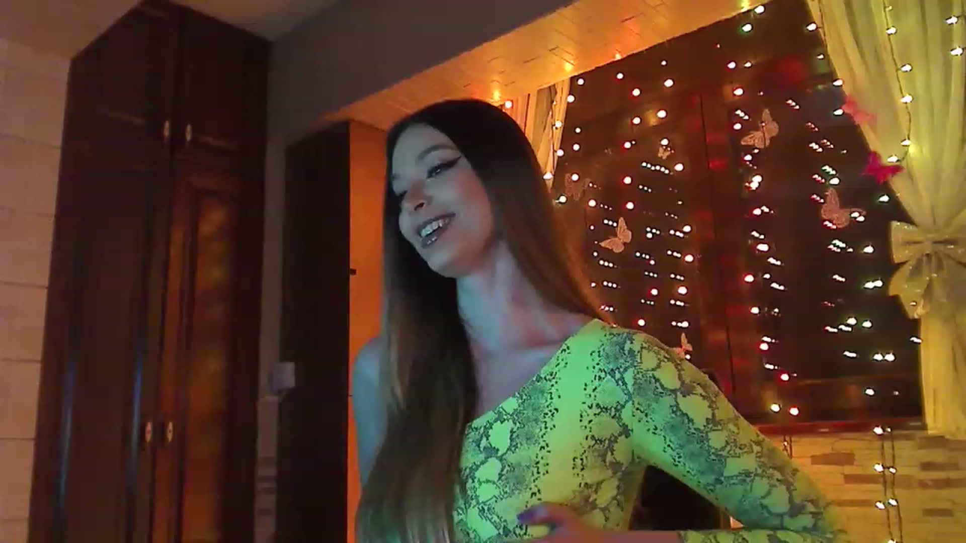 Gallery image thumbnail from No_bo_dy's myfreecams stream on, 03/24/2023, 24:10 image 5 of 20