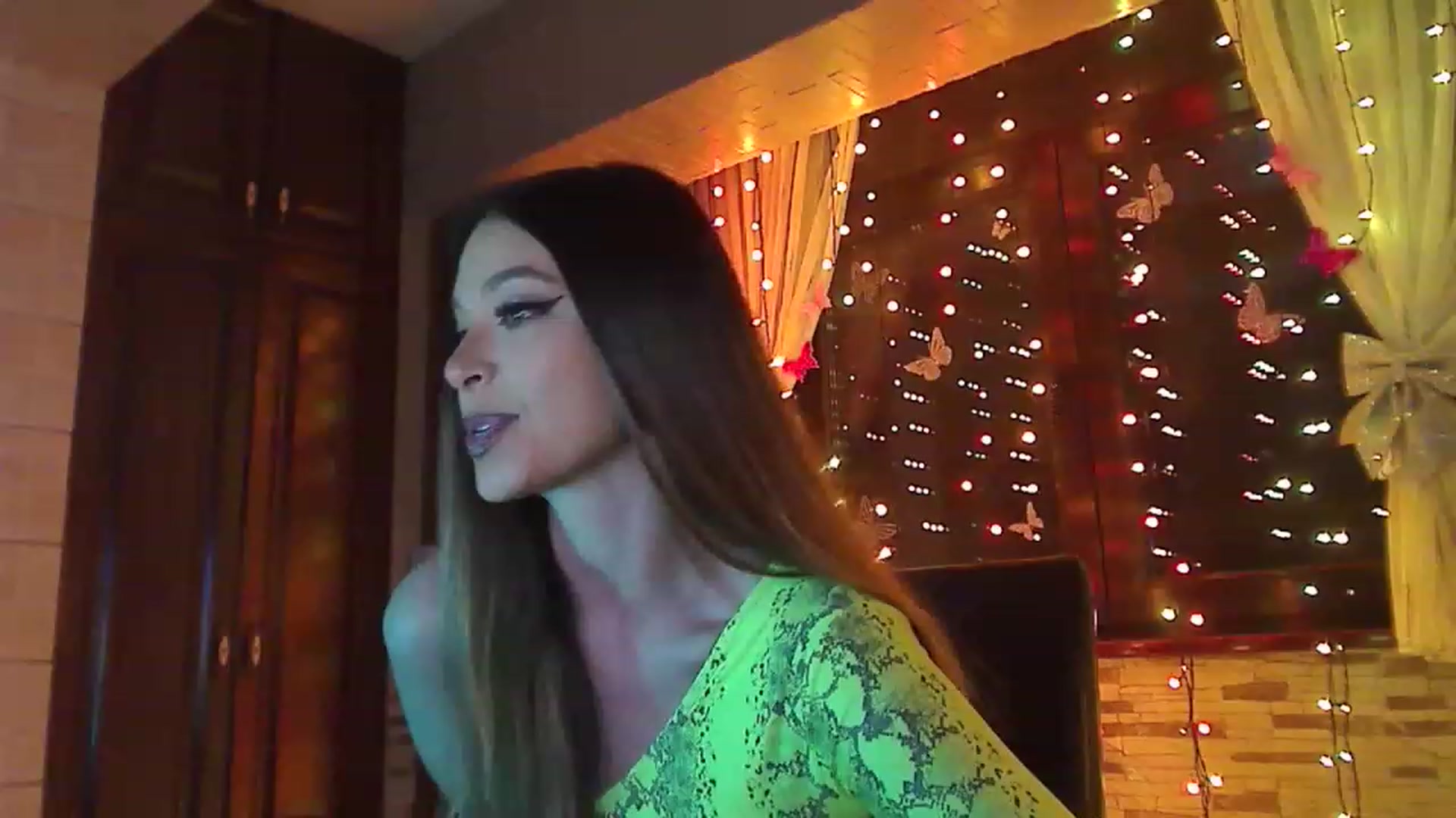 Gallery image thumbnail from No_bo_dy's myfreecams stream on, 03/24/2023, 24:10 image 4 of 20