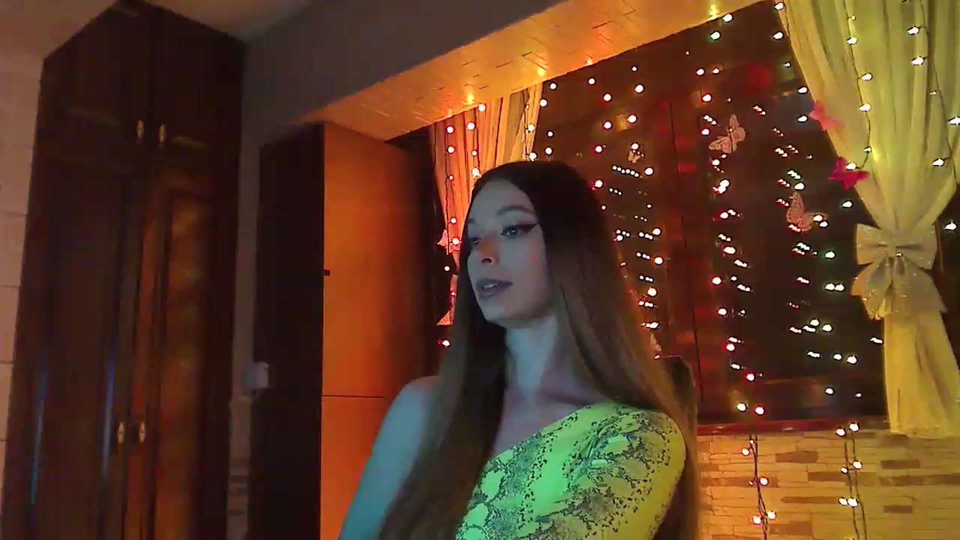 Gallery image thumbnail from No_bo_dy's myfreecams stream on, 03/24/2023, 01:16 image 15 of 20