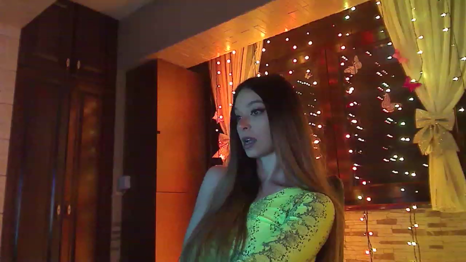 Gallery image thumbnail from No_bo_dy's myfreecams stream on, 03/24/2023, 01:16 image 7 of 20