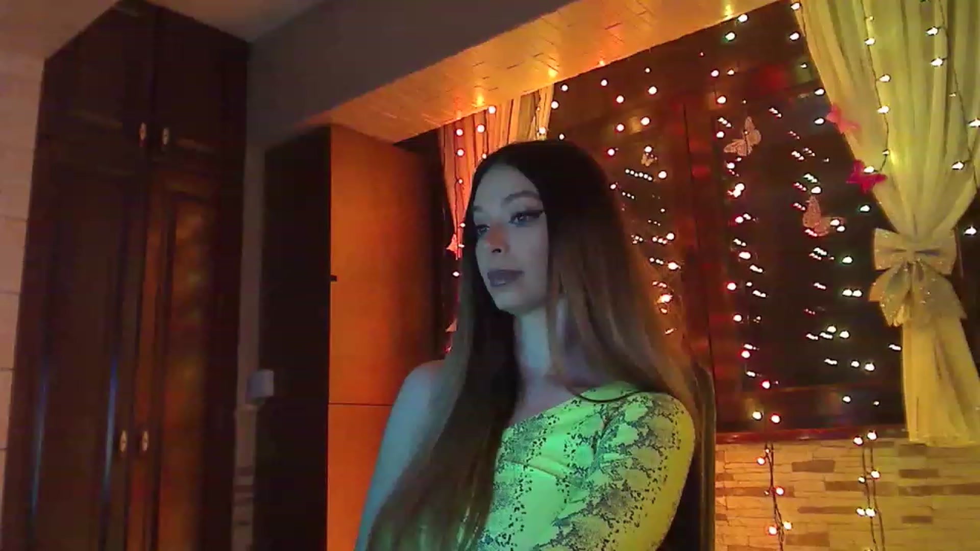 Gallery image thumbnail from No_bo_dy's myfreecams stream on, 03/24/2023, 01:16 image 5 of 20