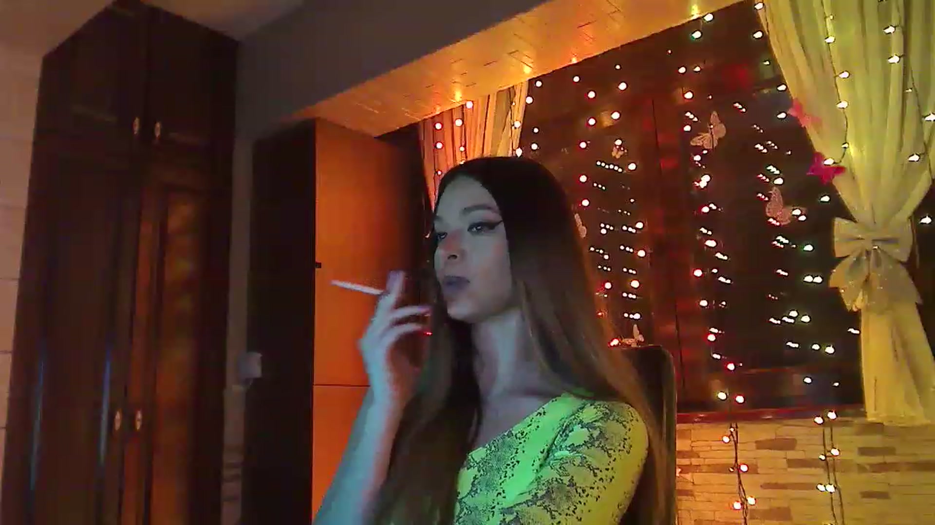 Gallery image thumbnail from No_bo_dy's myfreecams stream on, 03/24/2023, 01:16 image 17 of 20
