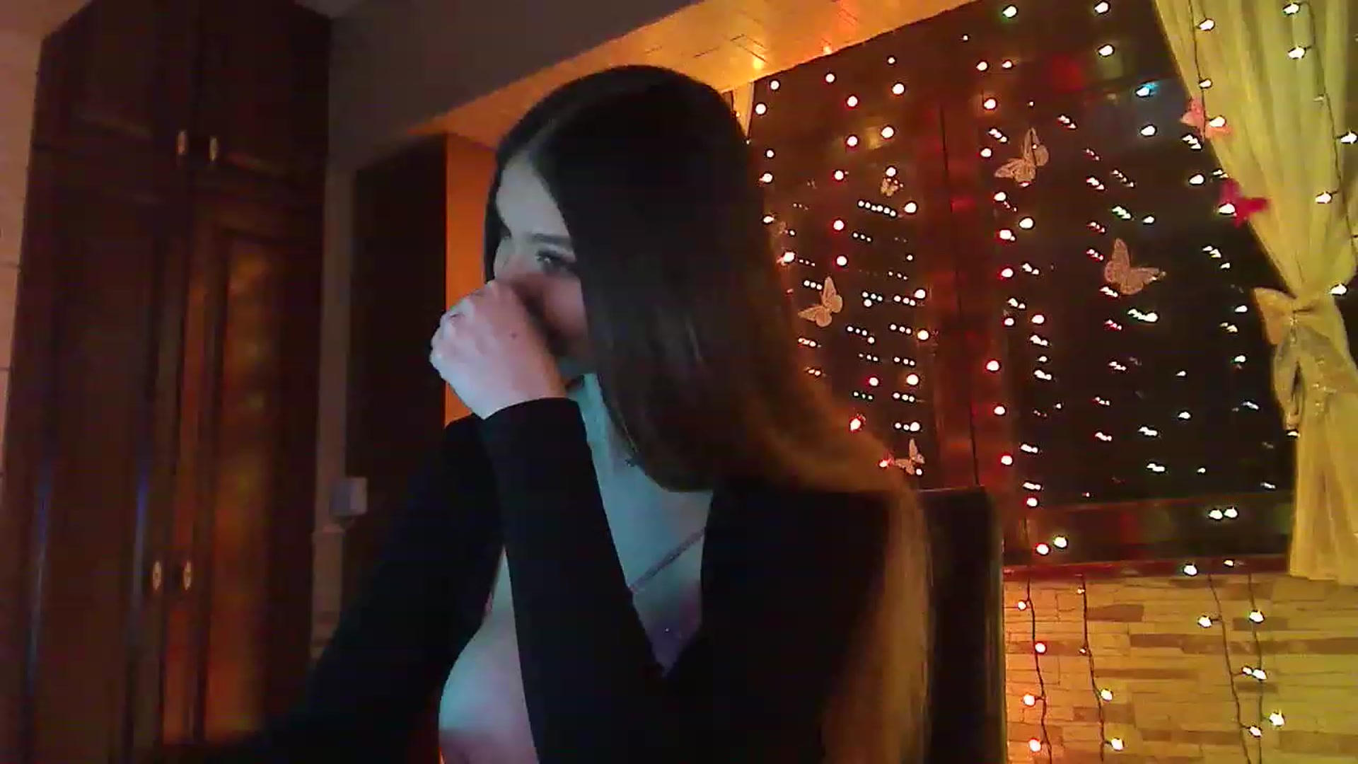 Gallery image thumbnail from No_bo_dy's myfreecams stream on, 03/28/2023, 02:35 image 2 of 20
