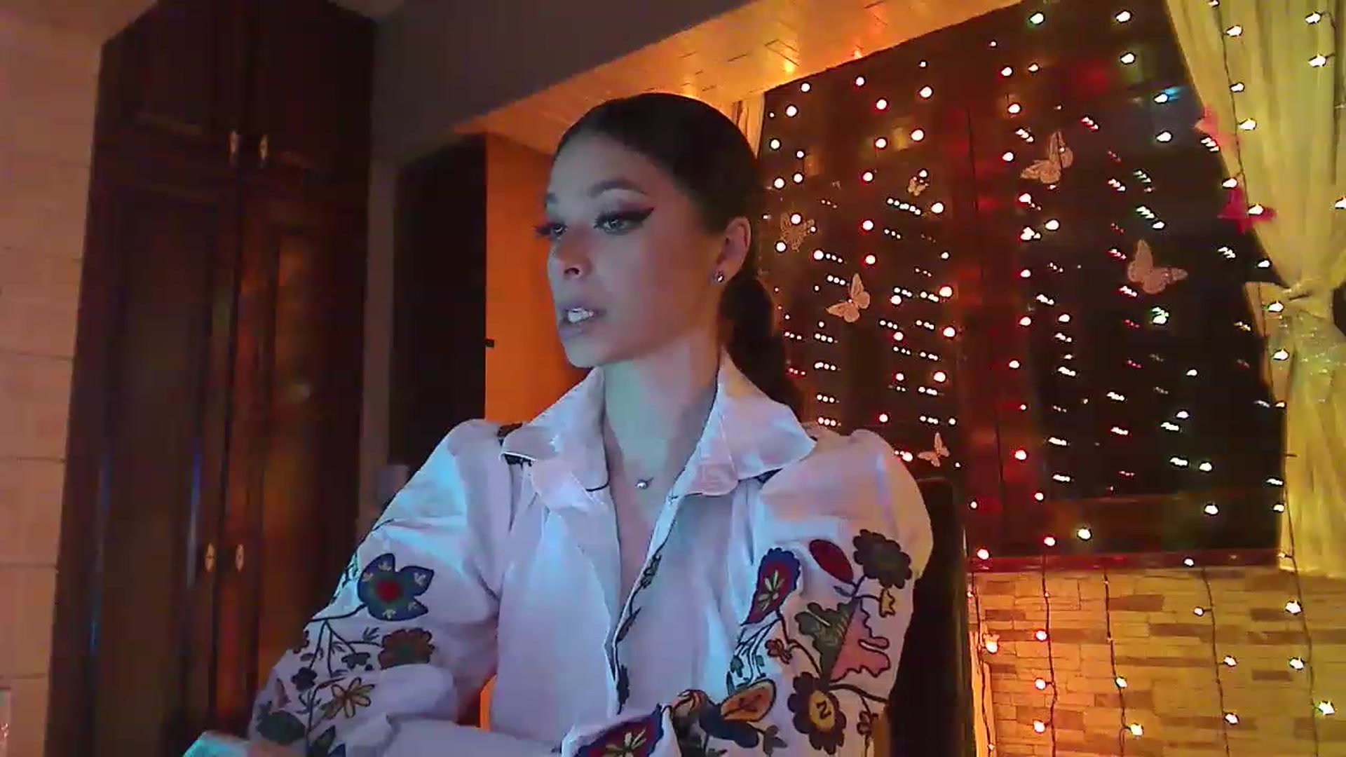 Gallery image thumbnail from No_bo_dy's myfreecams stream on, 04/05/2023, 03:21 image 18 of 20