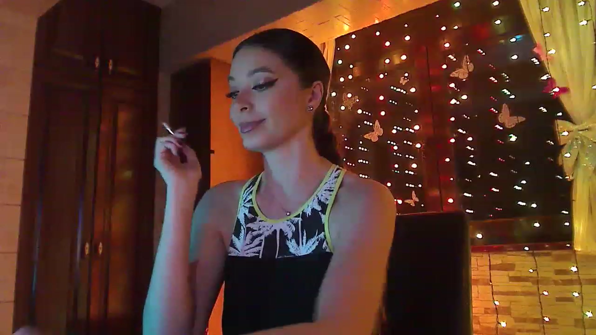 Gallery image thumbnail from No_bo_dy's myfreecams stream on, 04/07/2023, 01:45 image 5 of 20