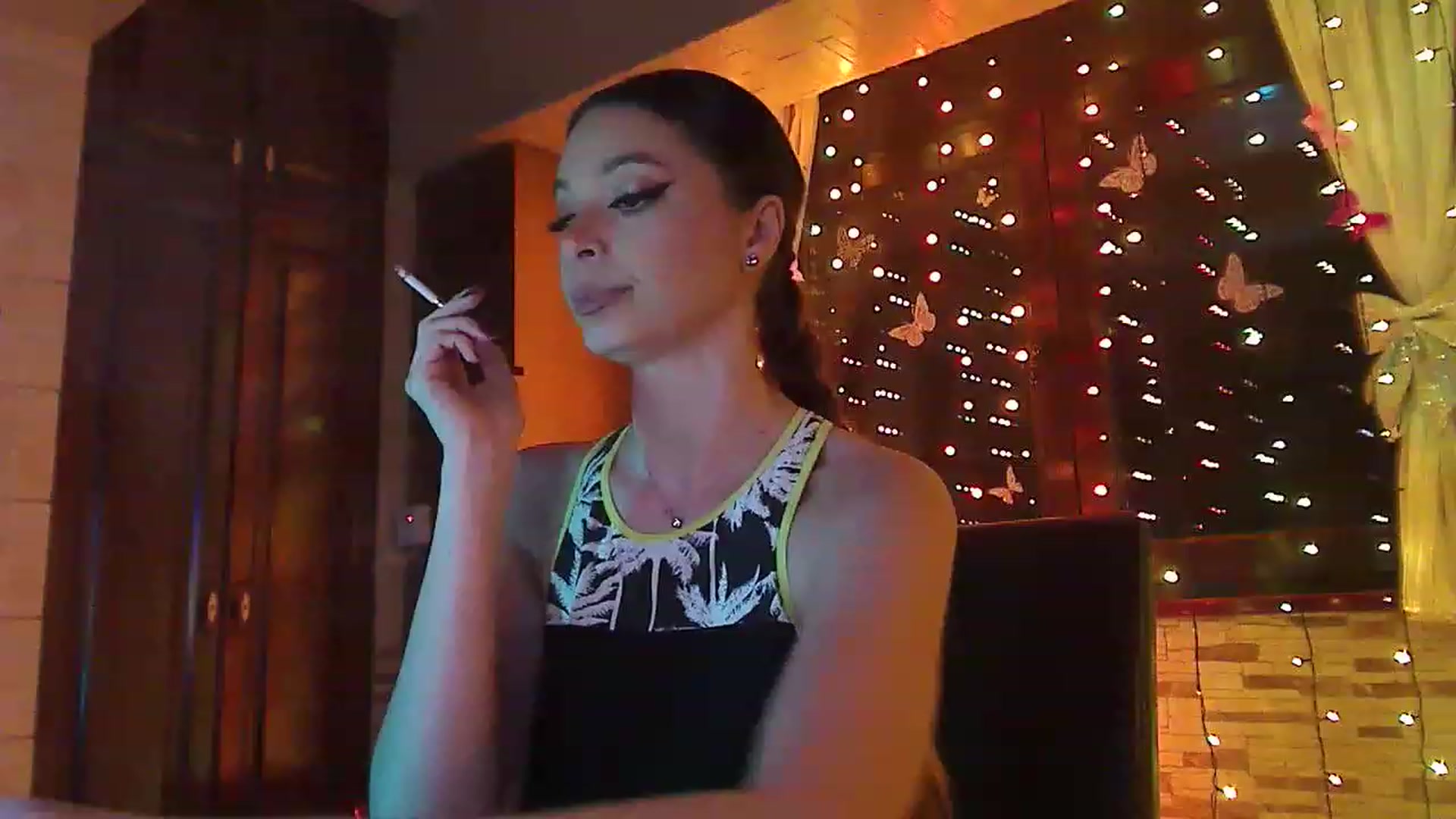 Gallery image thumbnail from No_bo_dy's myfreecams stream on, 04/07/2023, 01:45 image 14 of 20