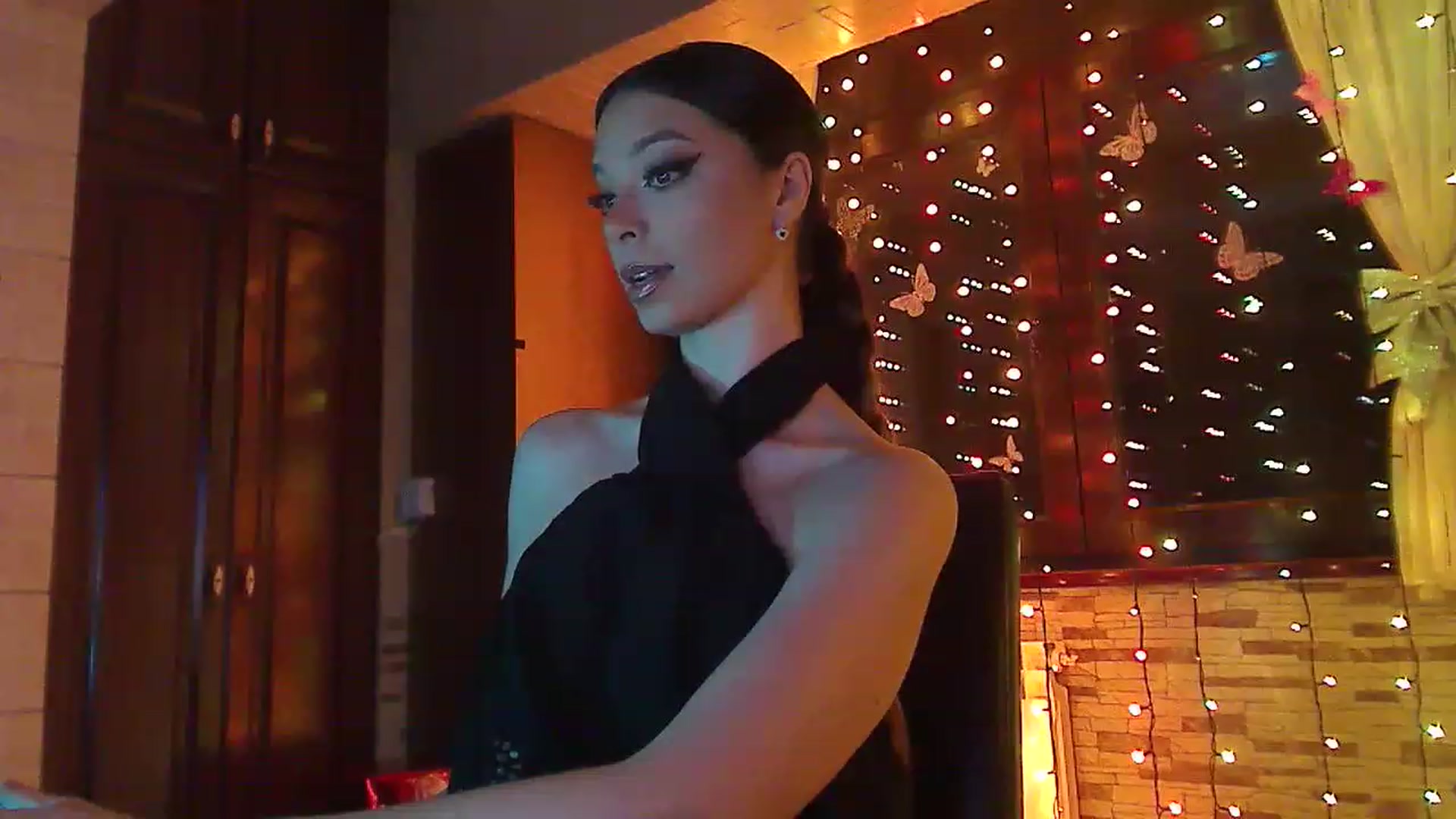 Gallery image thumbnail from No_bo_dy's myfreecams stream on, 04/09/2023, 24:02 image 14 of 20