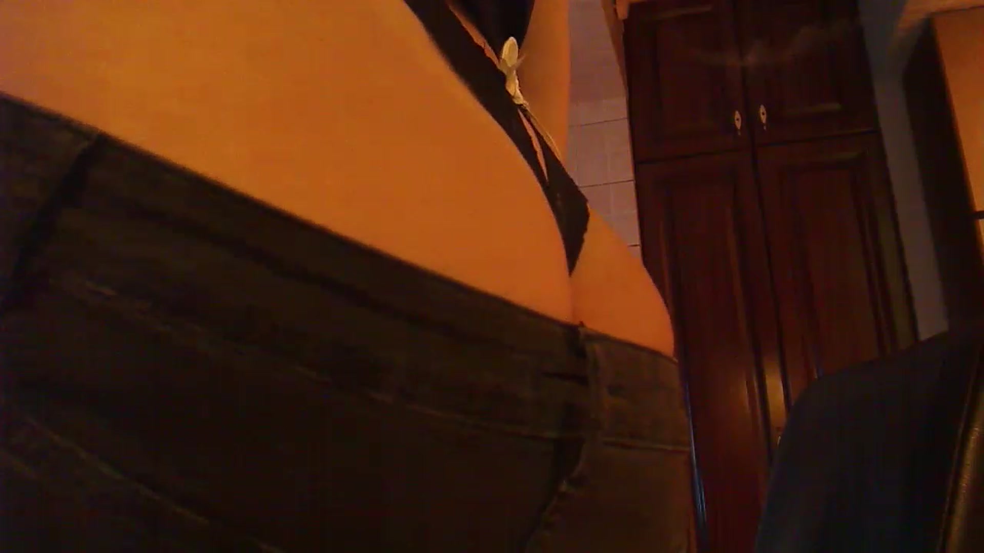 Gallery image thumbnail from No_bo_dy's myfreecams stream on, 04/09/2023, 24:38 image 18 of 20