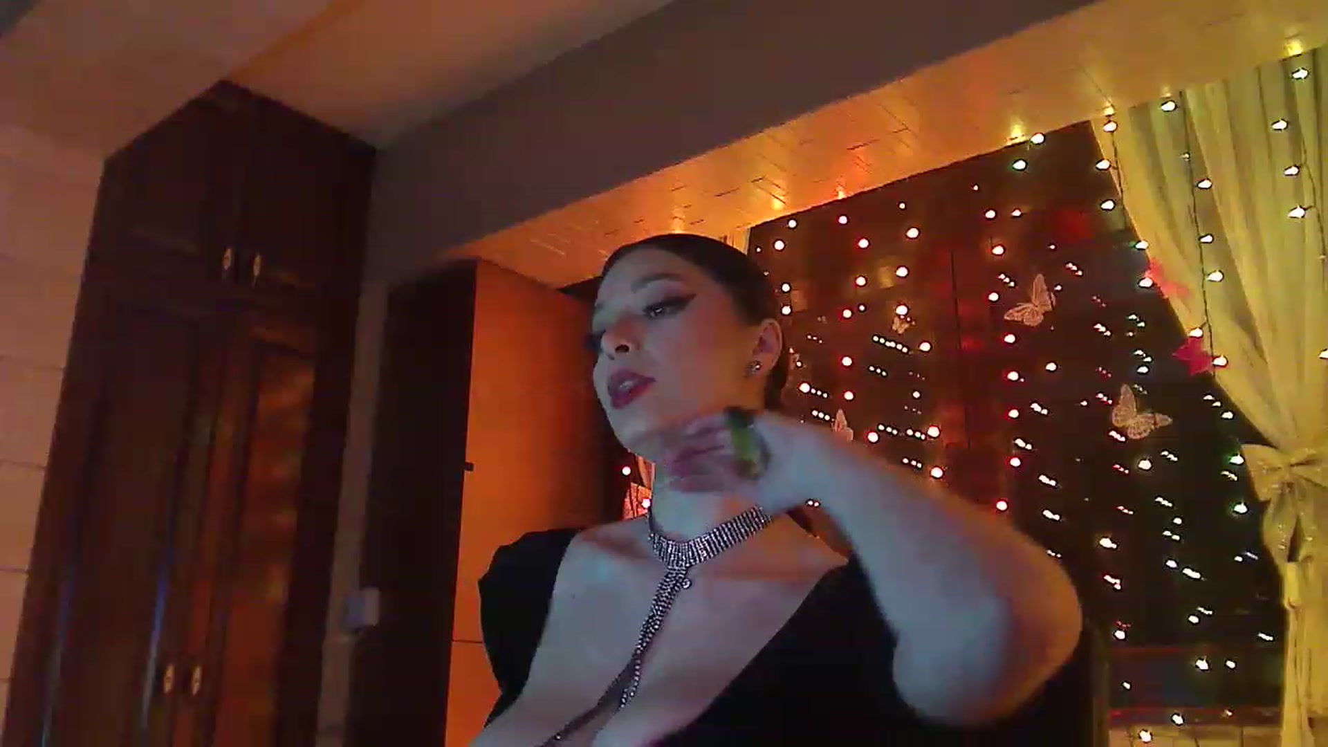 Gallery image thumbnail from No_bo_dy's myfreecams stream on, 04/13/2023, 02:52 image 7 of 20