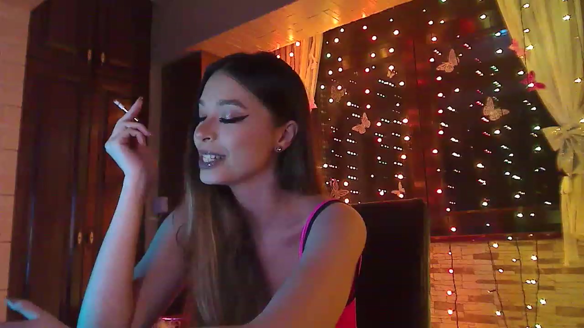 Gallery image thumbnail from No_bo_dy's myfreecams stream on, 04/14/2023, 01:18 image 13 of 20