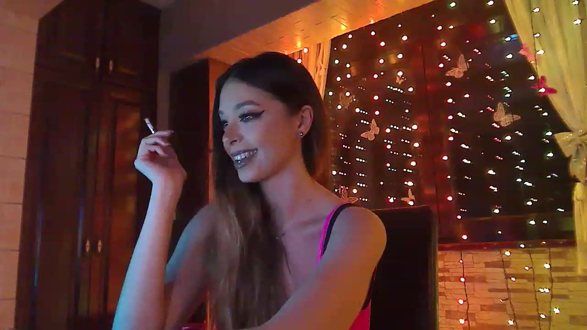 Gallery image thumbnail from No_bo_dy's myfreecams stream on, 04/14/2023, 01:18 image 1 of 20