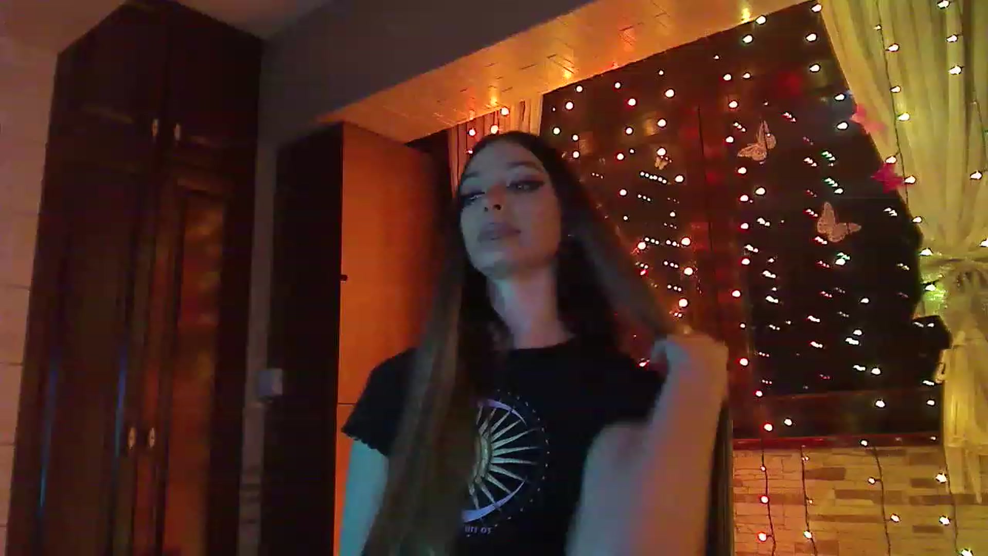 Gallery image thumbnail from No_bo_dy's myfreecams stream on, 04/14/2023, 23:17 image 19 of 20