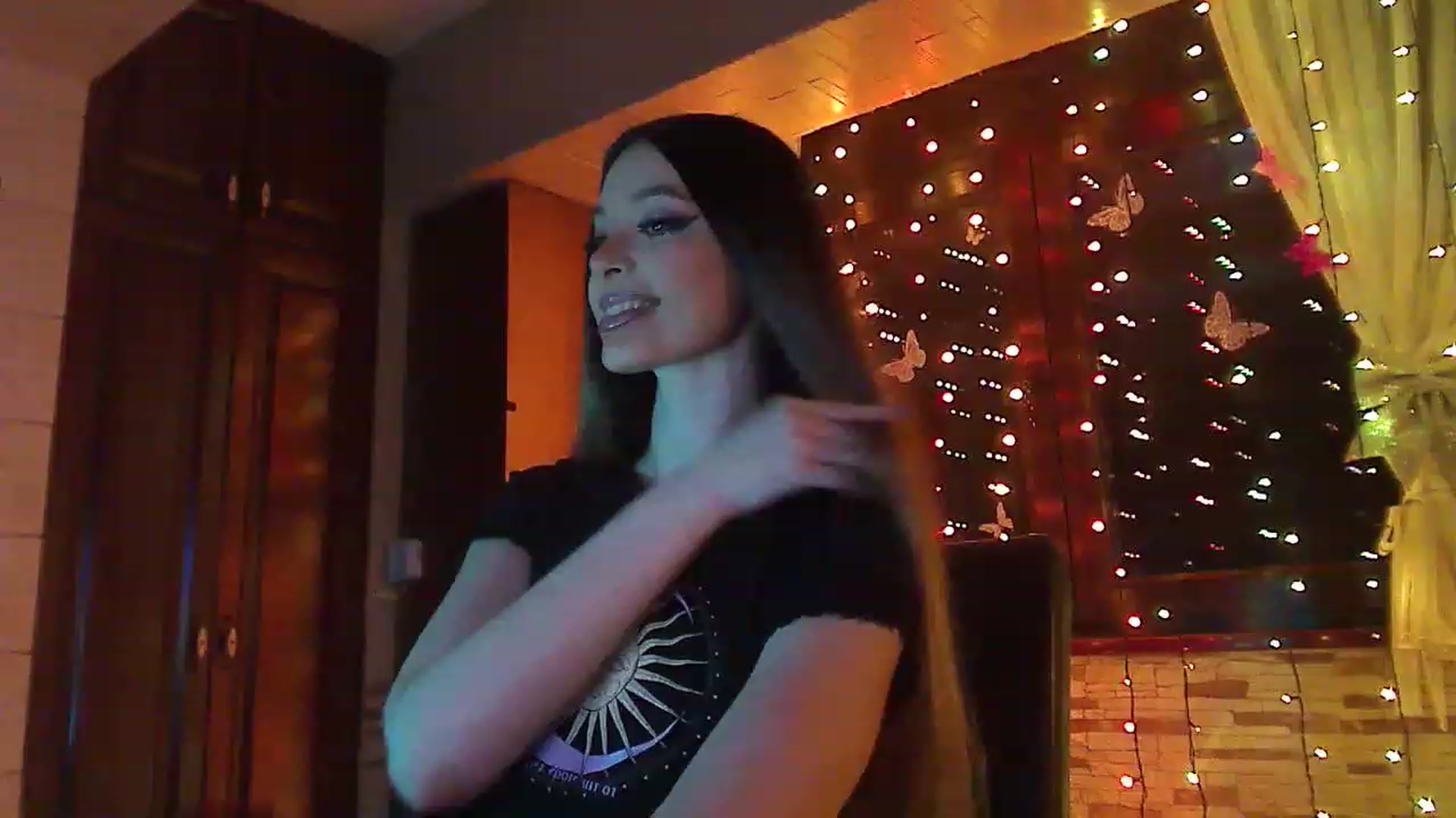 Gallery image thumbnail from No_bo_dy's myfreecams stream on, 04/14/2023, 23:17 image 9 of 20