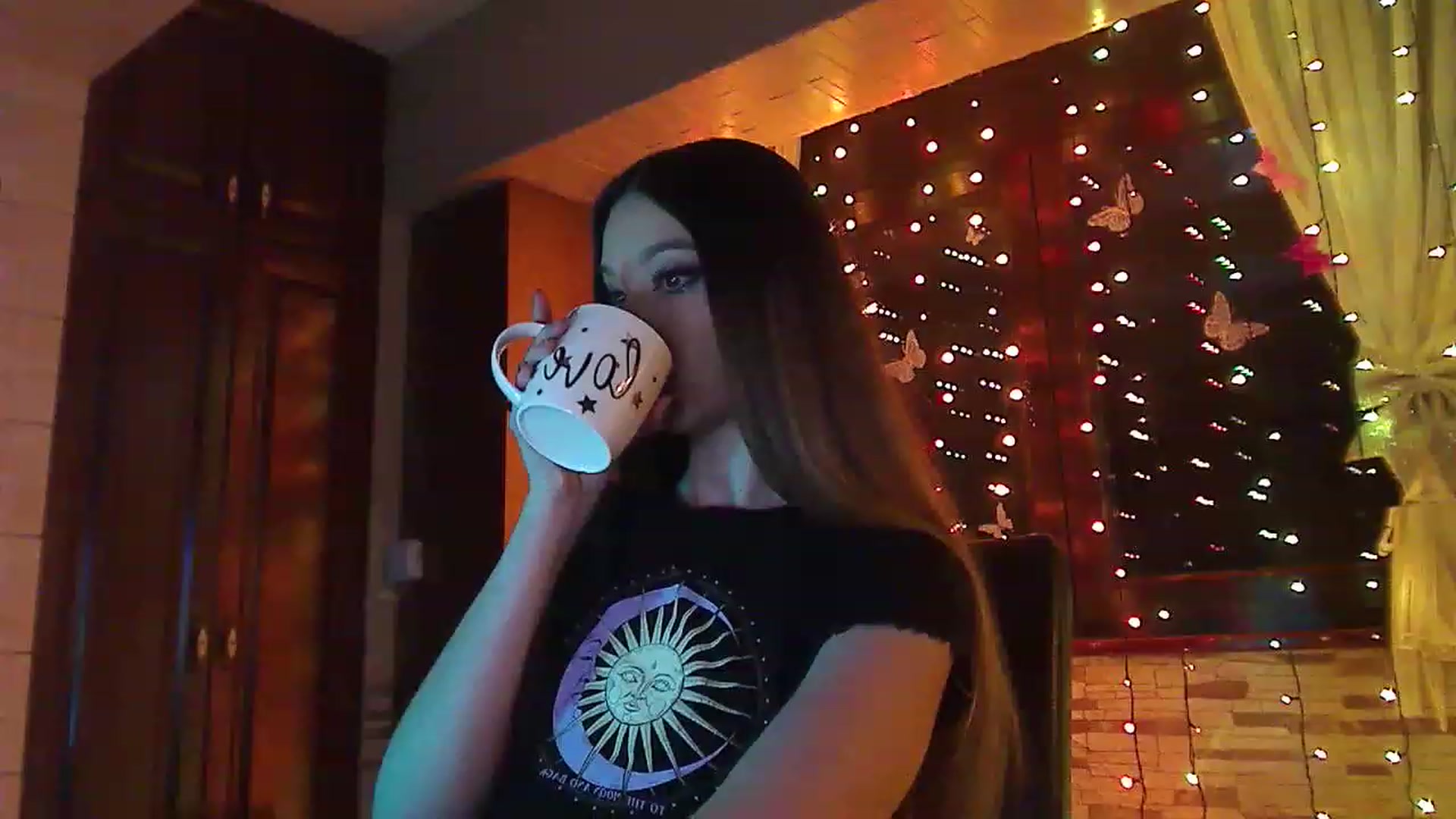 Gallery image thumbnail from No_bo_dy's myfreecams stream on, 04/14/2023, 23:17 image 5 of 20