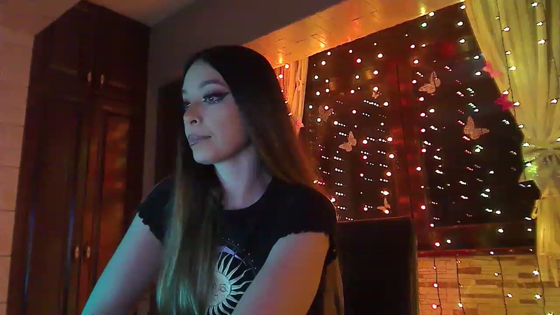 Gallery image thumbnail from No_bo_dy's myfreecams stream on, 04/14/2023, 23:17 image 17 of 20
