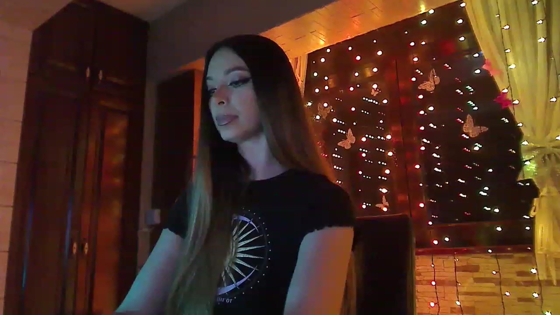 Gallery image thumbnail from No_bo_dy's myfreecams stream on, 04/14/2023, 23:17 image 20 of 20