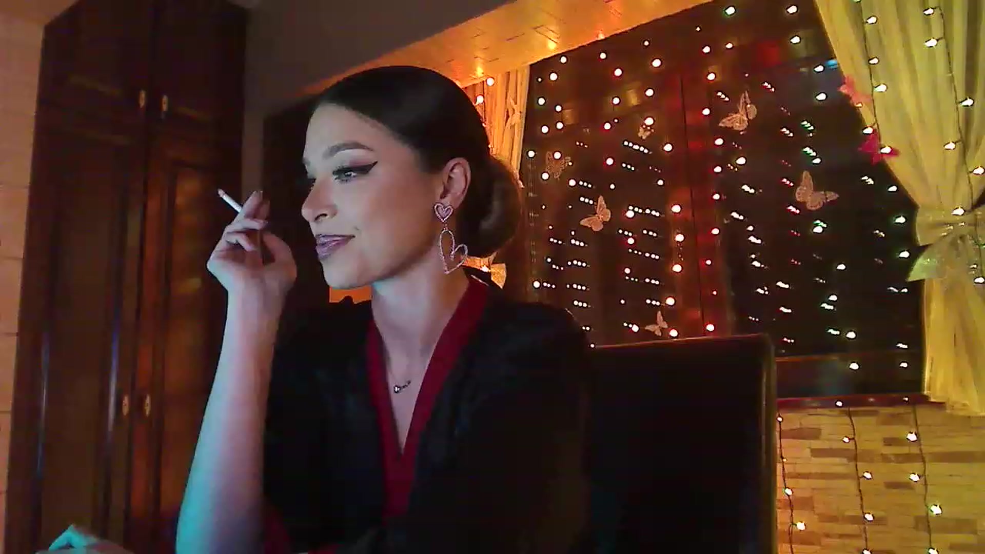 Gallery image thumbnail from No_bo_dy's myfreecams stream on, 04/23/2023, 23:37 image 13 of 20