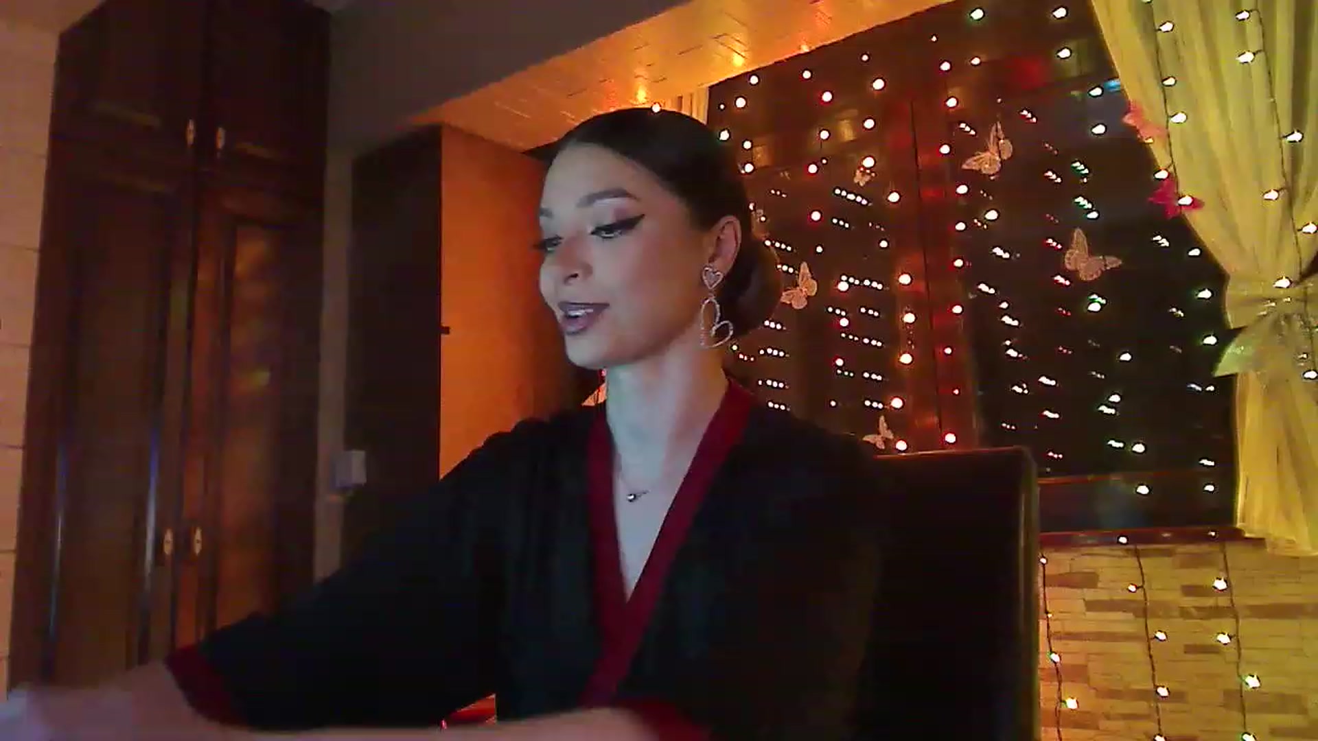 Gallery image thumbnail from No_bo_dy's myfreecams stream on, 04/23/2023, 23:37 image 14 of 20