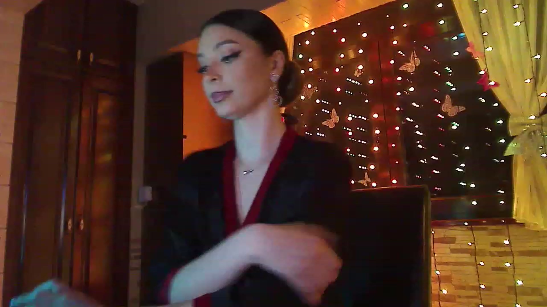 Gallery image thumbnail from No_bo_dy's myfreecams stream on, 04/23/2023, 23:37 image 5 of 20