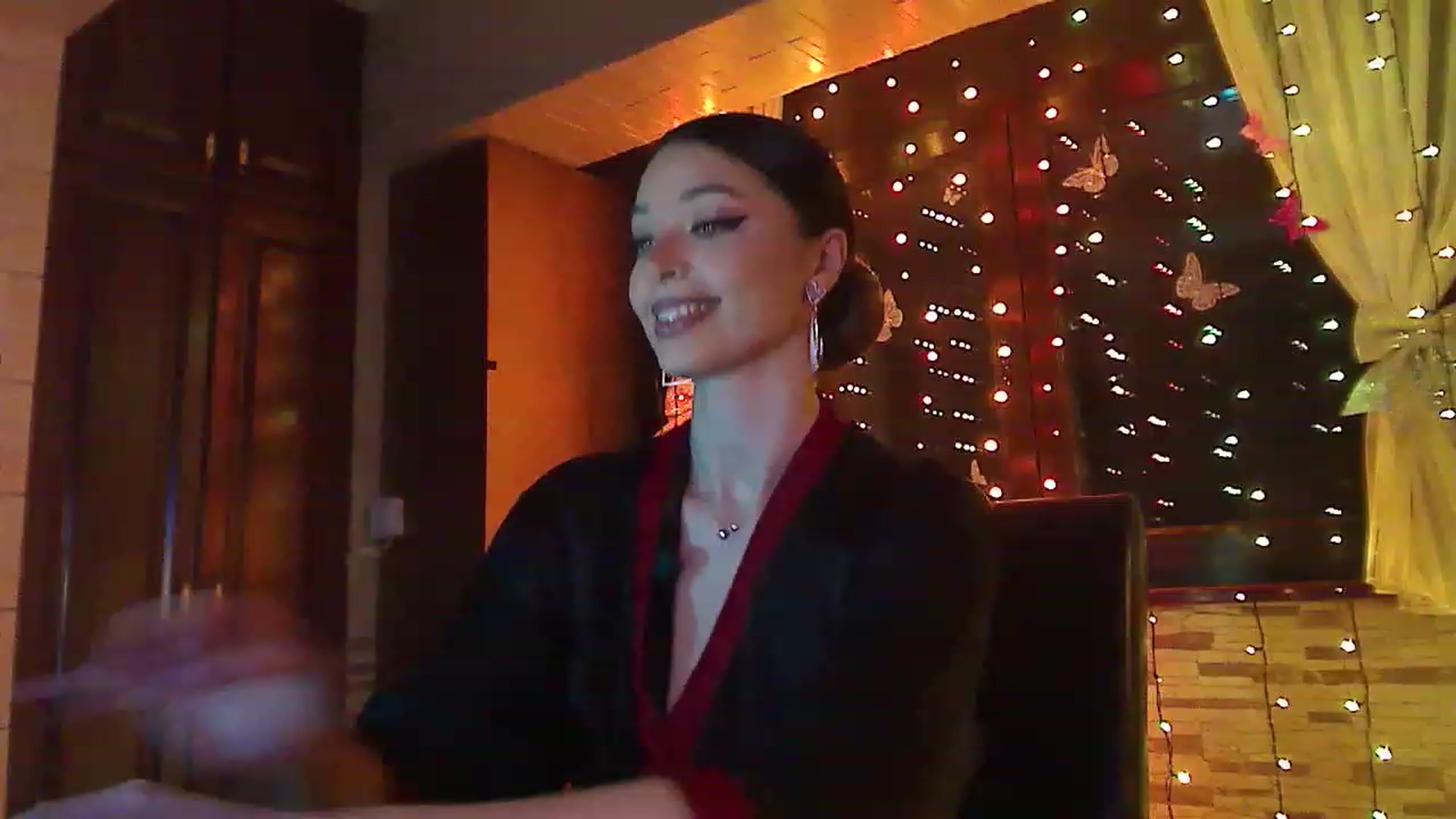 Gallery image thumbnail from No_bo_dy's myfreecams stream on, 04/23/2023, 23:37 image 19 of 20